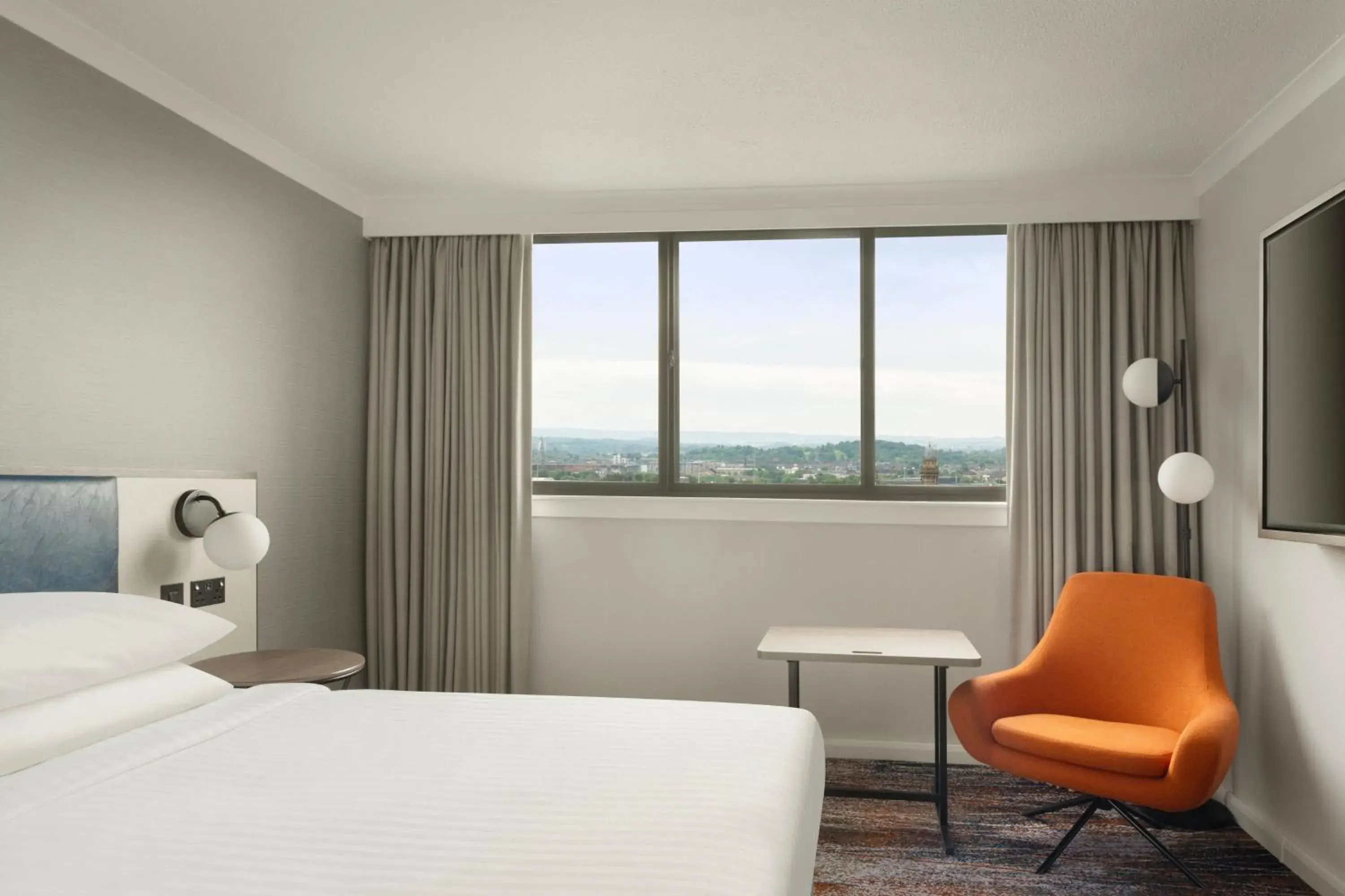 Deluxe King Room in Glasgow Marriott Hotel Deluxe King Room in Glasgow Marriott Hotel