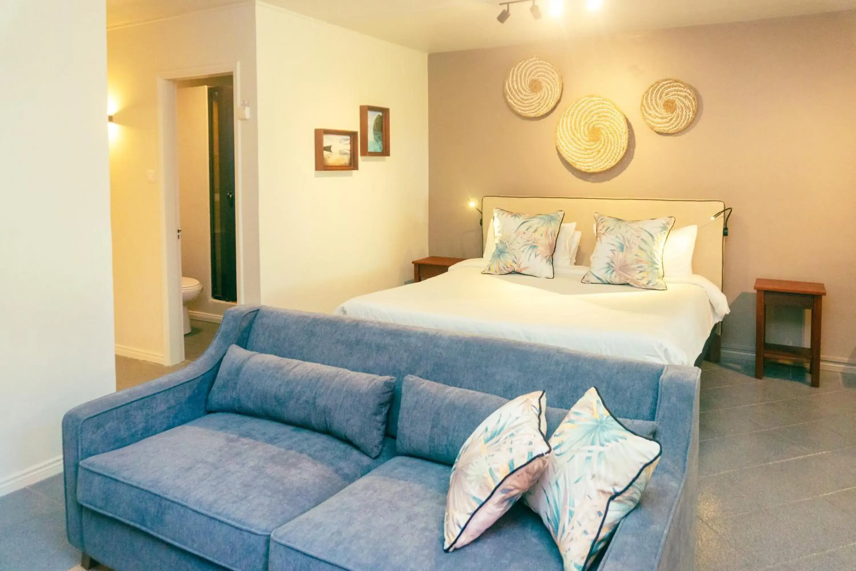 Standard Room in Flowers of Paradise Standard Room in Flowers of Paradise