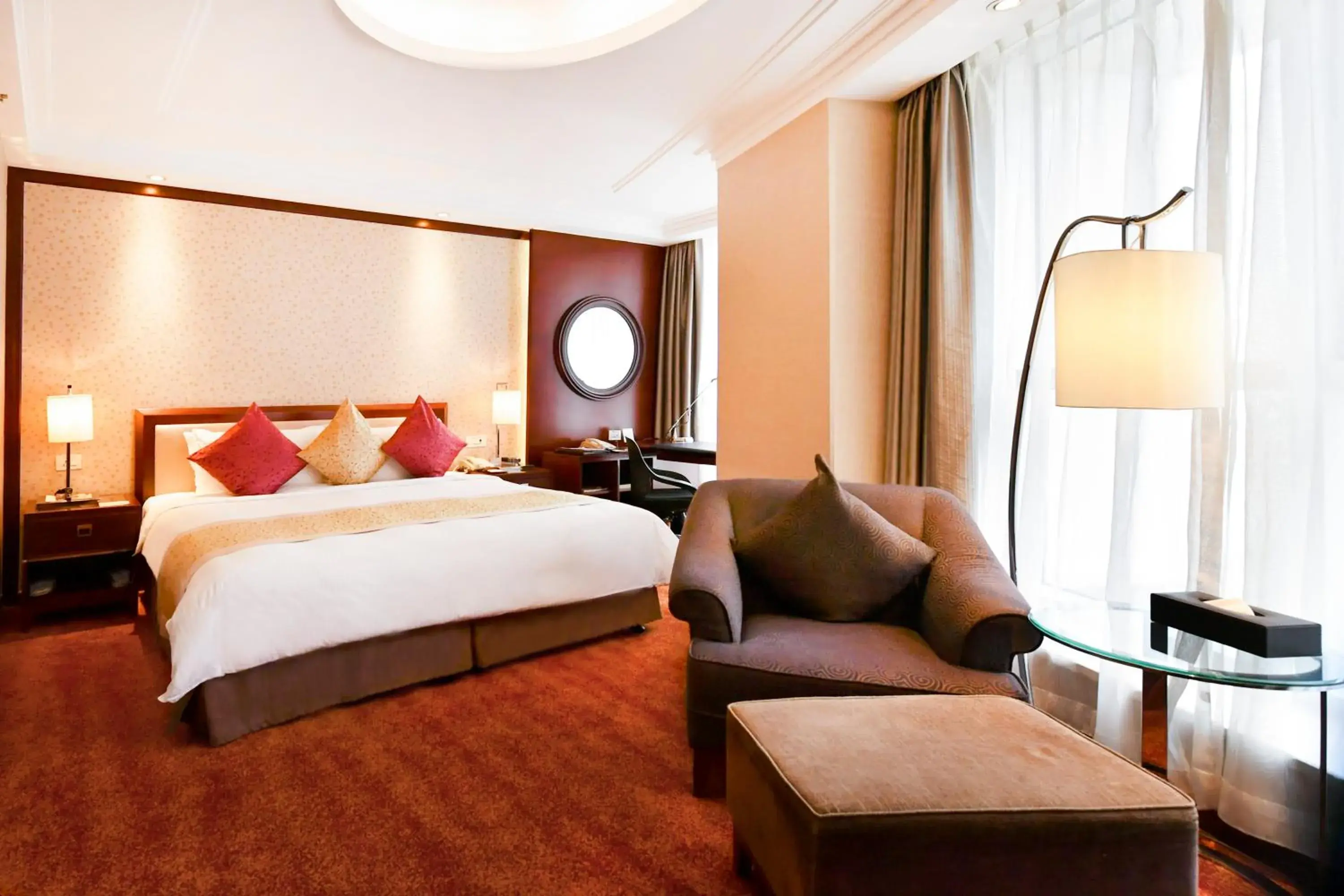 Superior Double Room in Central Hotel Shanghai - Nanjing Road Superior Double Room in Central Hotel Shanghai - Nanjing Road