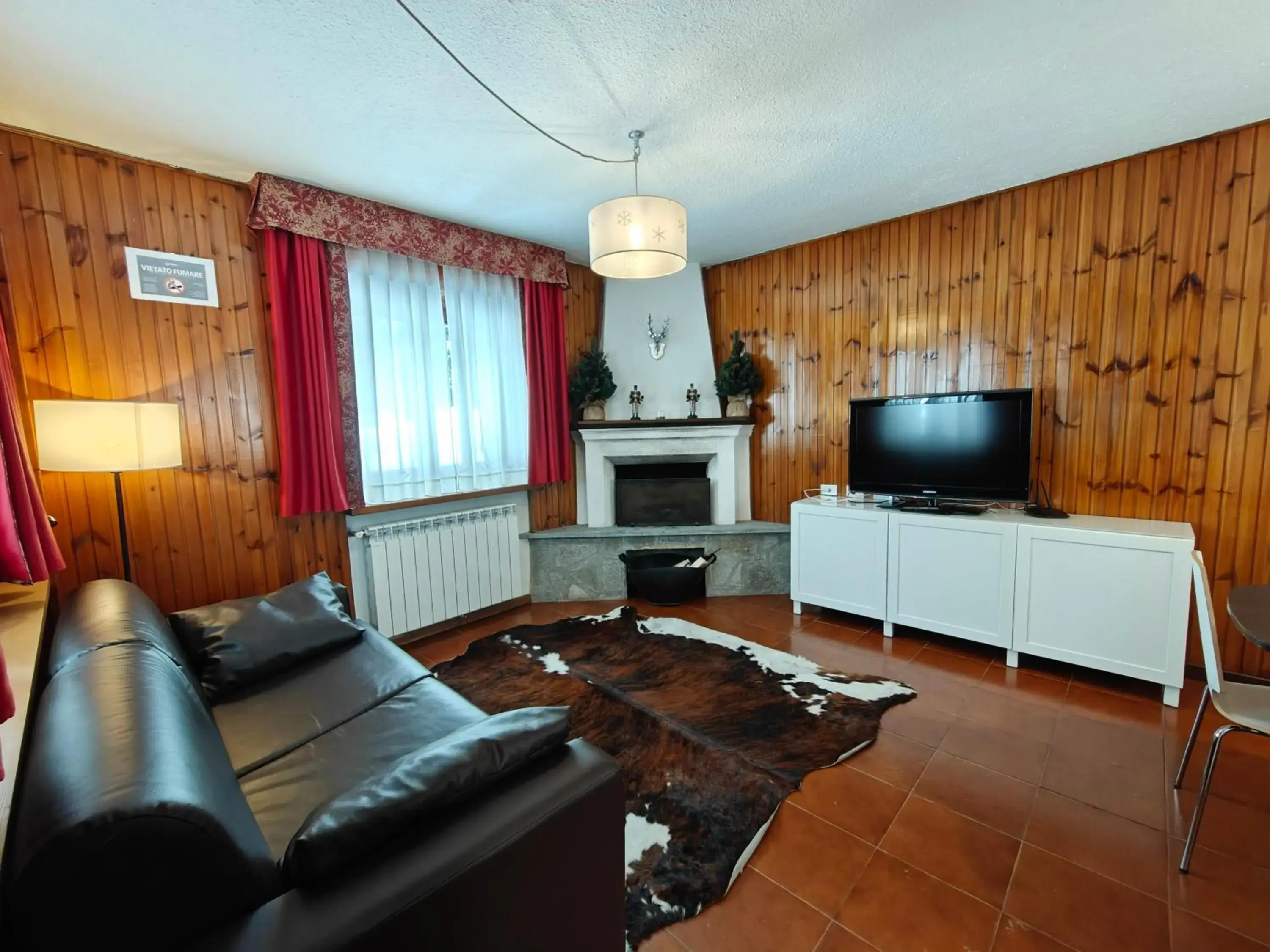 Two-Bedroom Chalet in Residence Les Coupoles Two-Bedroom Chalet in Residence Les Coupoles