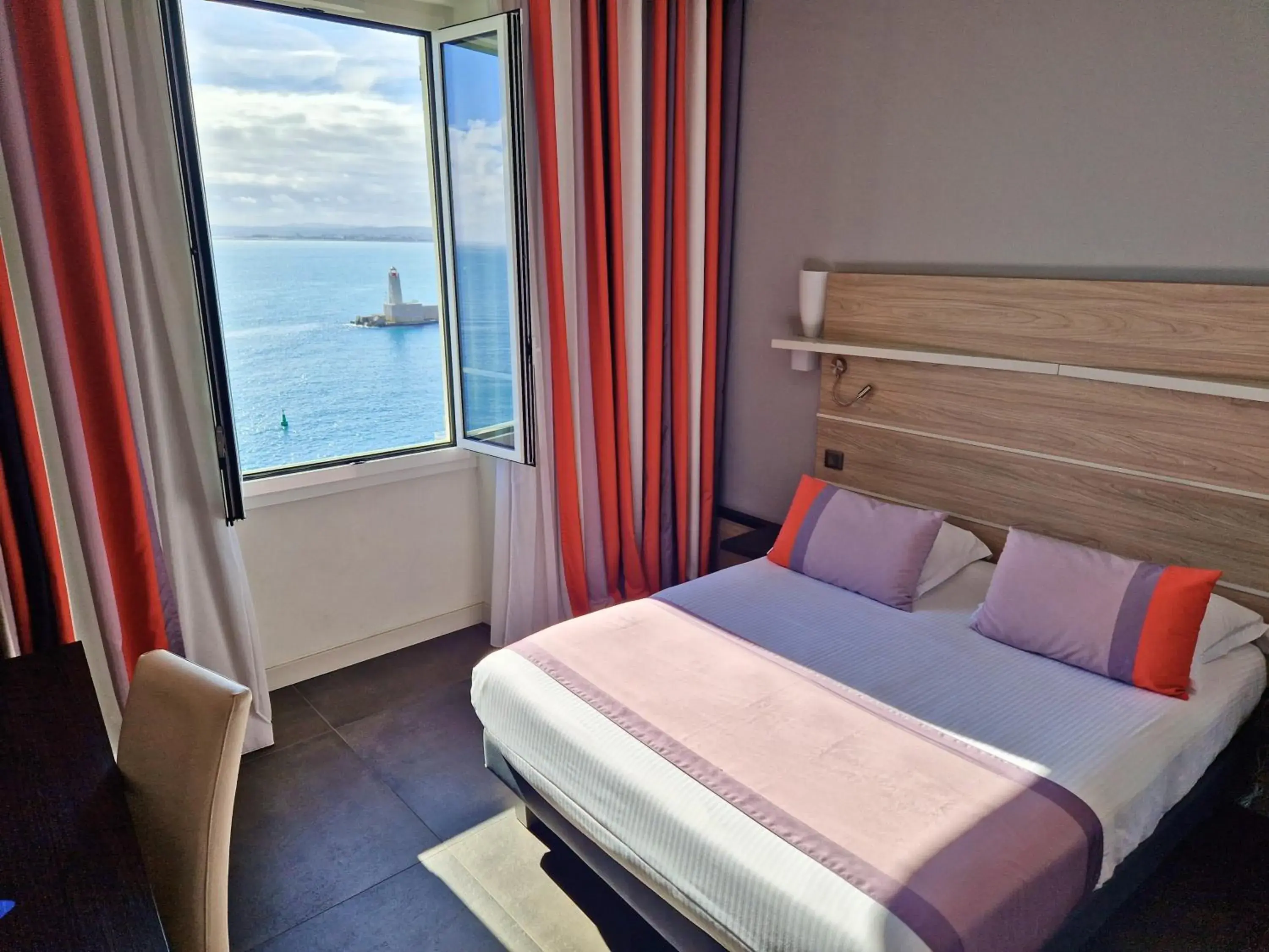 Double Room with Sea View in Hotel Le Saint Paul Double Room with Sea View in Hotel Le Saint Paul