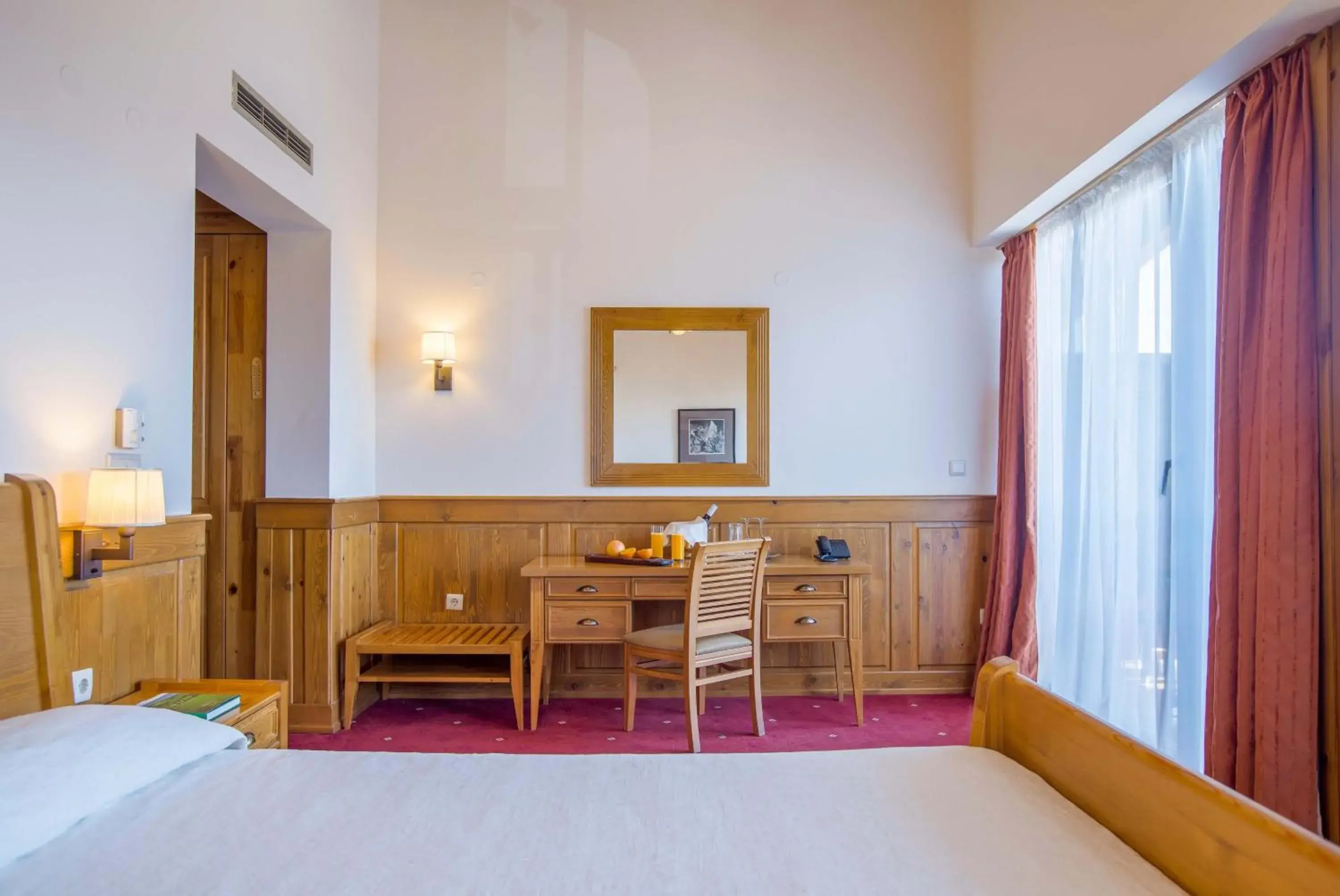 Superior Double or Twin Room in Pirin Golf Hotel & Spa Superior Double or Twin Room in Pirin Golf Hotel & Spa