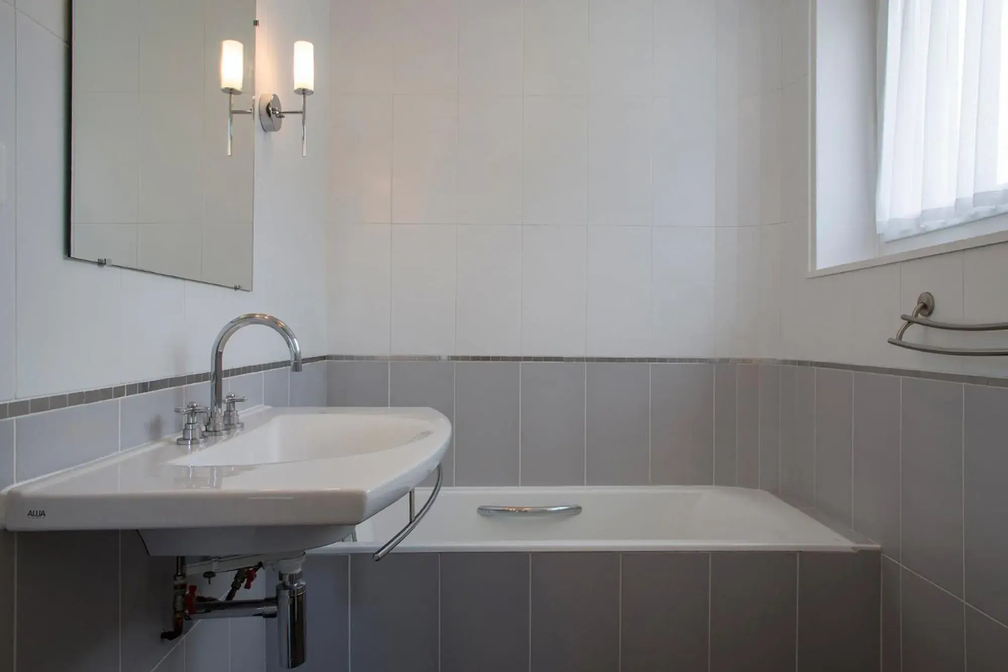 Double Room with Garden View in Clos de Vallombreuse, The Originals Relais Double Room with Garden View in Clos de Vallombreuse, The Originals Relais