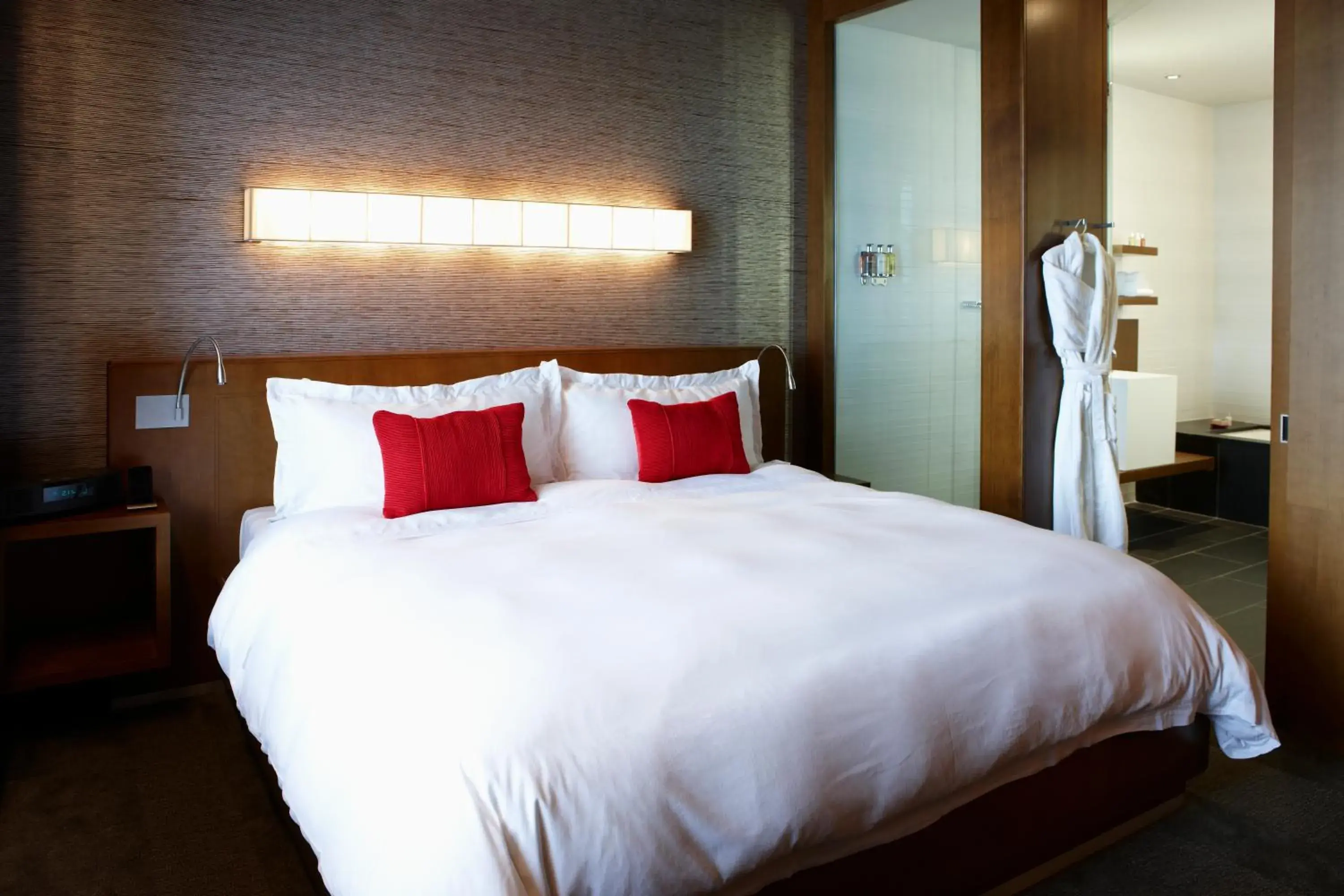 Classic Suite in Le Germain Hotel Toronto Classic Suite in Le Germain Hotel Toronto