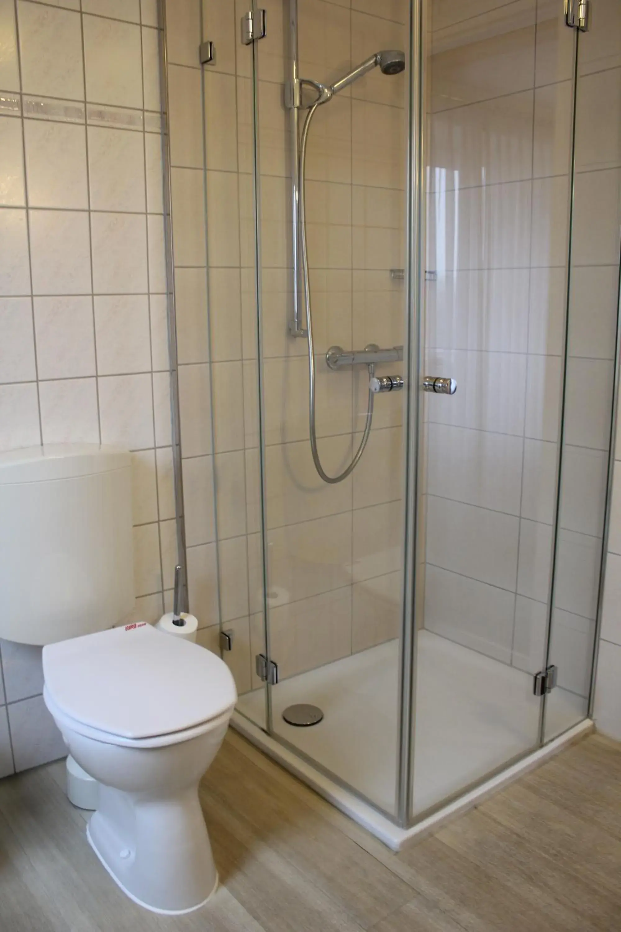 Standard Twin Room - single occupancy in Hotel Zum Märchenwald Standard Twin Room - single occupancy in Hotel Zum Märchenwald