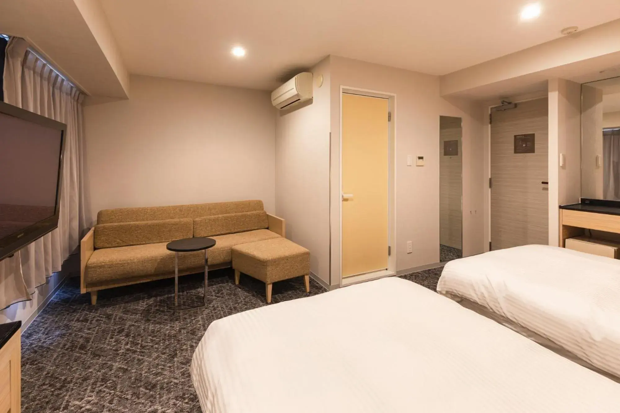 Twin Room - single occupancy - Smoking in Sotetsu Fresa Inn Tokyo-Kyobashi Twin Room - single occupancy - Smoking in Sotetsu Fresa Inn Tokyo-Kyobashi