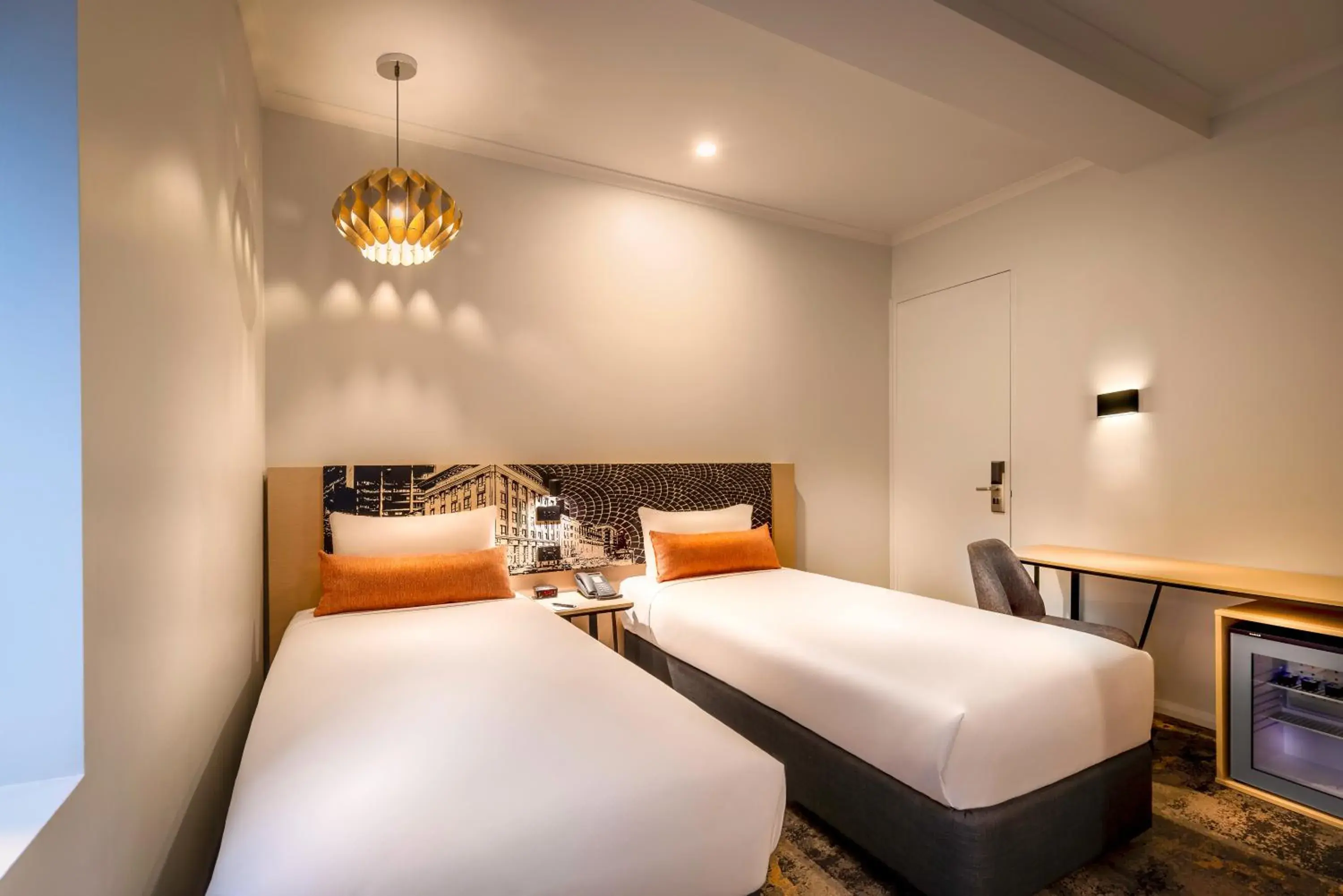 Standard Twin Room in Batman's Hill on Collins Standard Twin Room in Batman's Hill on Collins