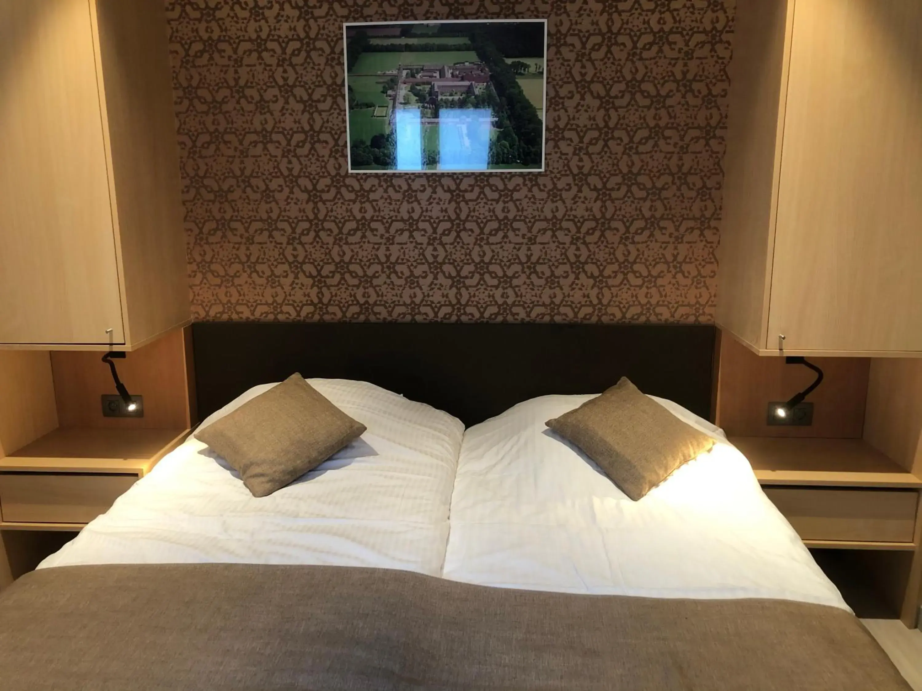 Economy Twin Room in Hotel Duivels Paterke Harelbeeksestraat 29, 8500 Kortrijk Economy Twin Room in Hotel Duivels Paterke Harelbeeksestraat 29, 8500 Kortrijk