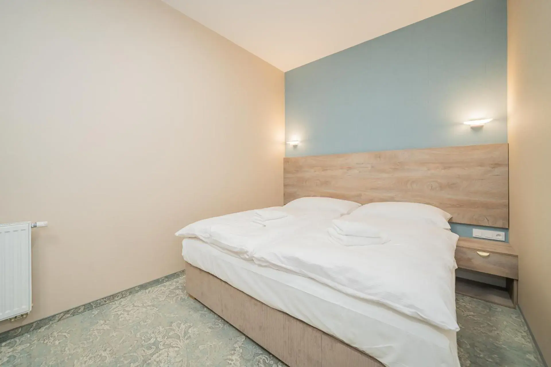 Budget Double Room in Rabie Aparthotel Budget Double Room in Rabie Aparthotel