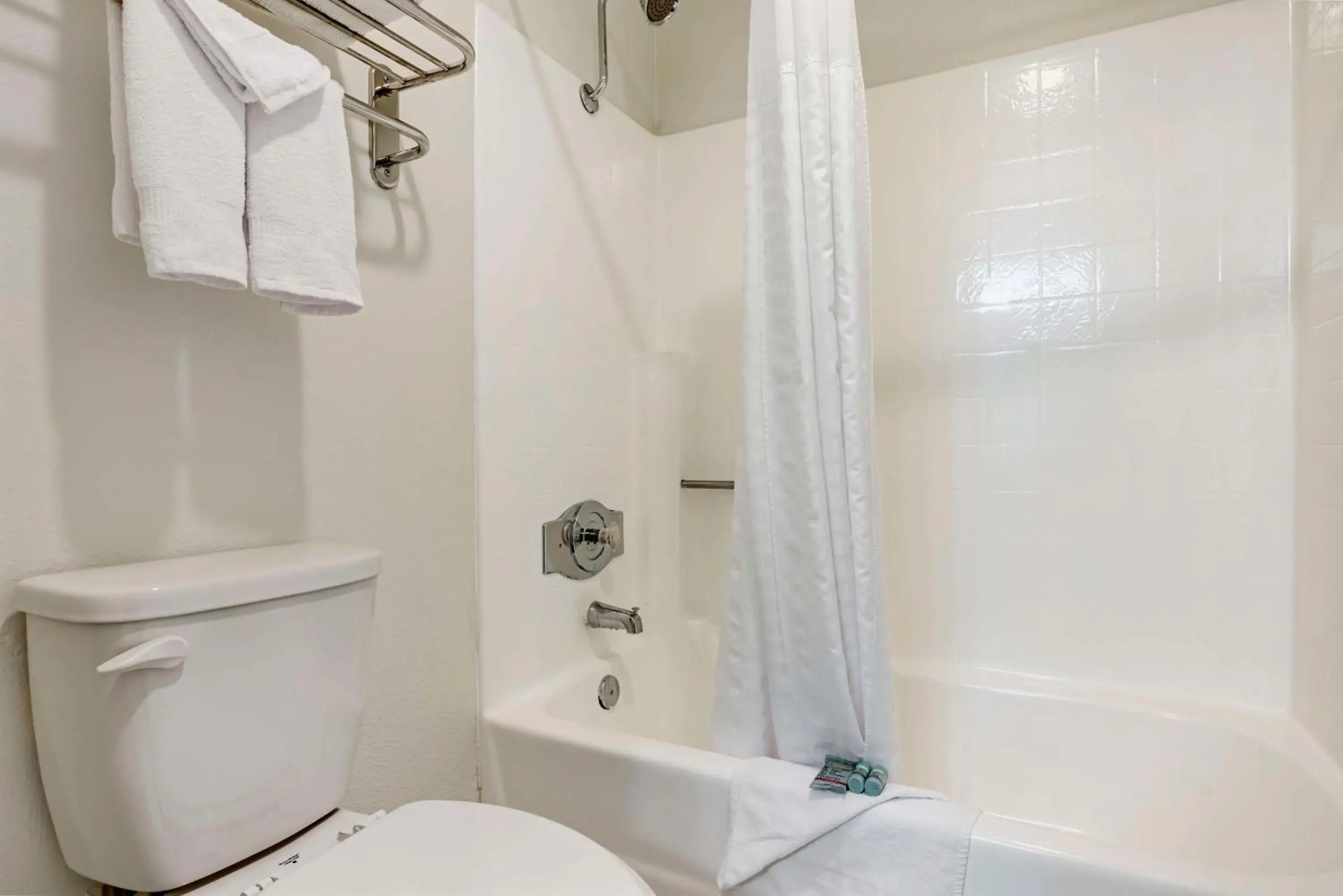 King Room - Non-Smoking in Best Western Santee Lodge King Room - Non-Smoking in Best Western Santee Lodge