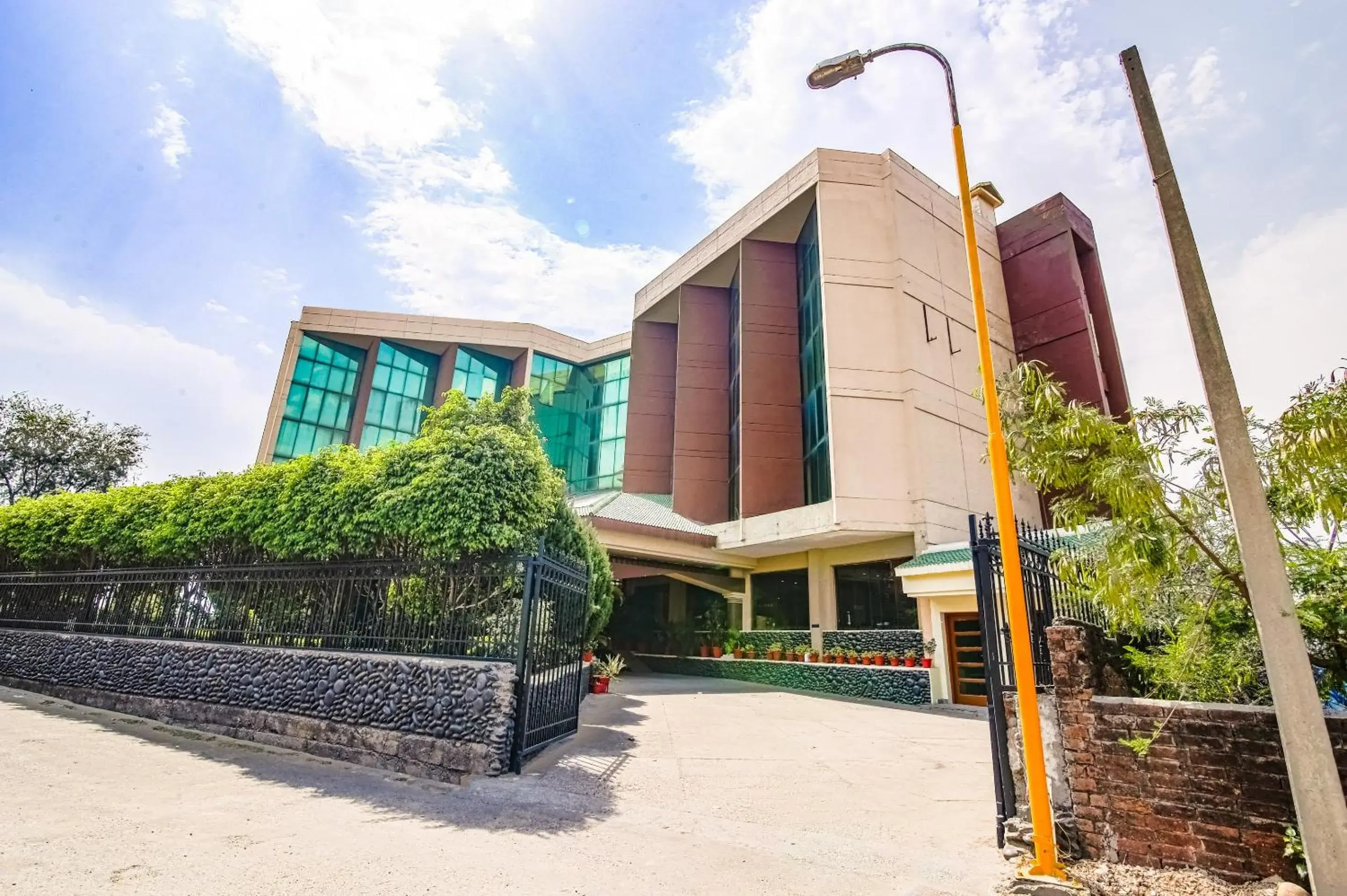 Hotel Devi Grand - Katra Hotel Devi Grand - Katra