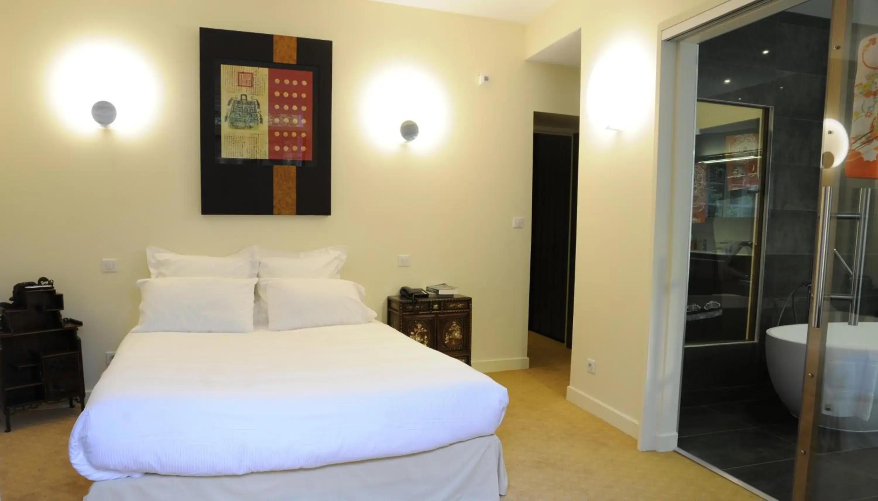 Suite Junior Alexandre Varenne in Demeures & Châteaux La Belle Meuniere Suite Junior Alexandre Varenne in Demeures & Châteaux La Belle Meuniere