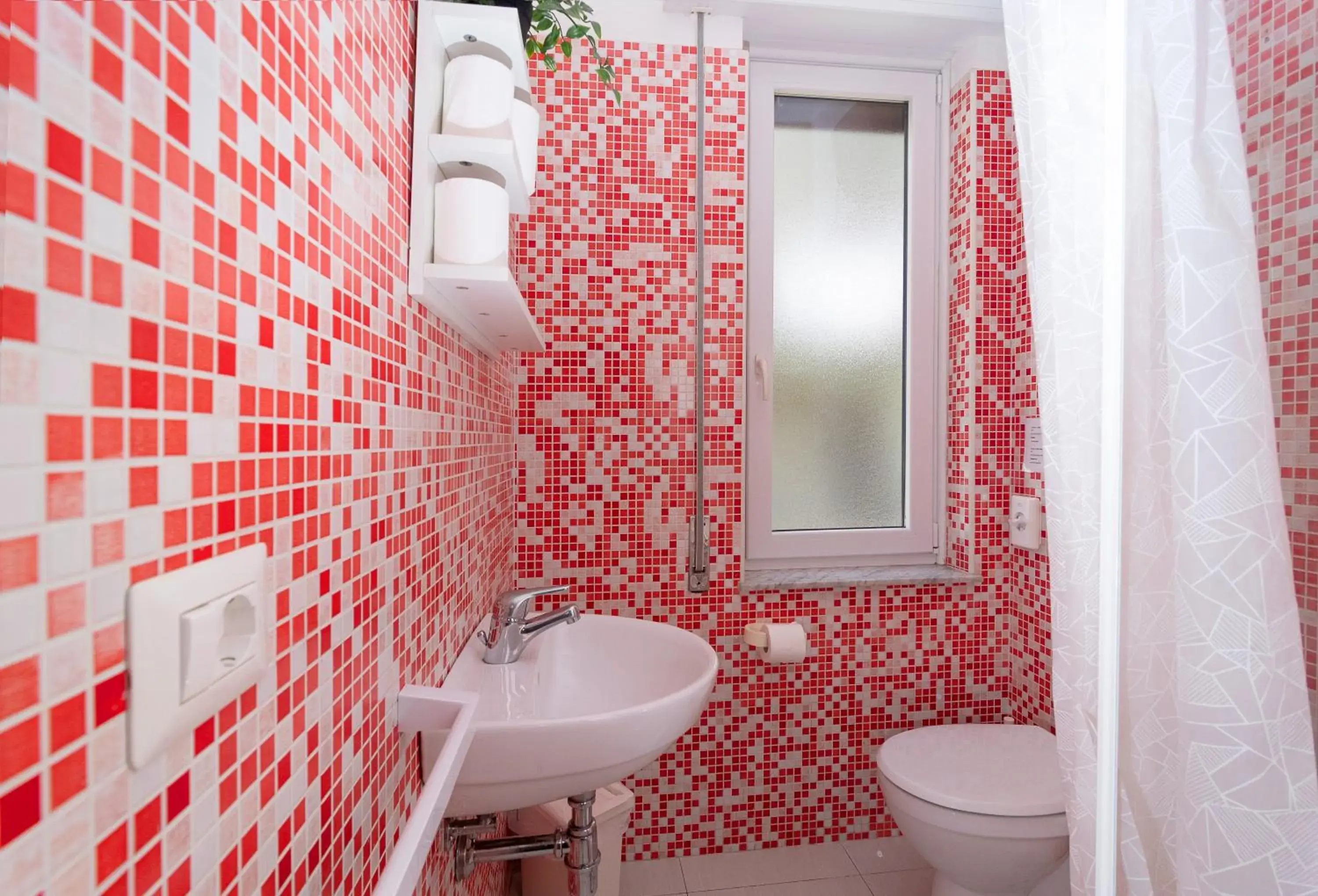 Quadruple Room in Ostello Le Sirene Quadruple Room in Ostello Le Sirene