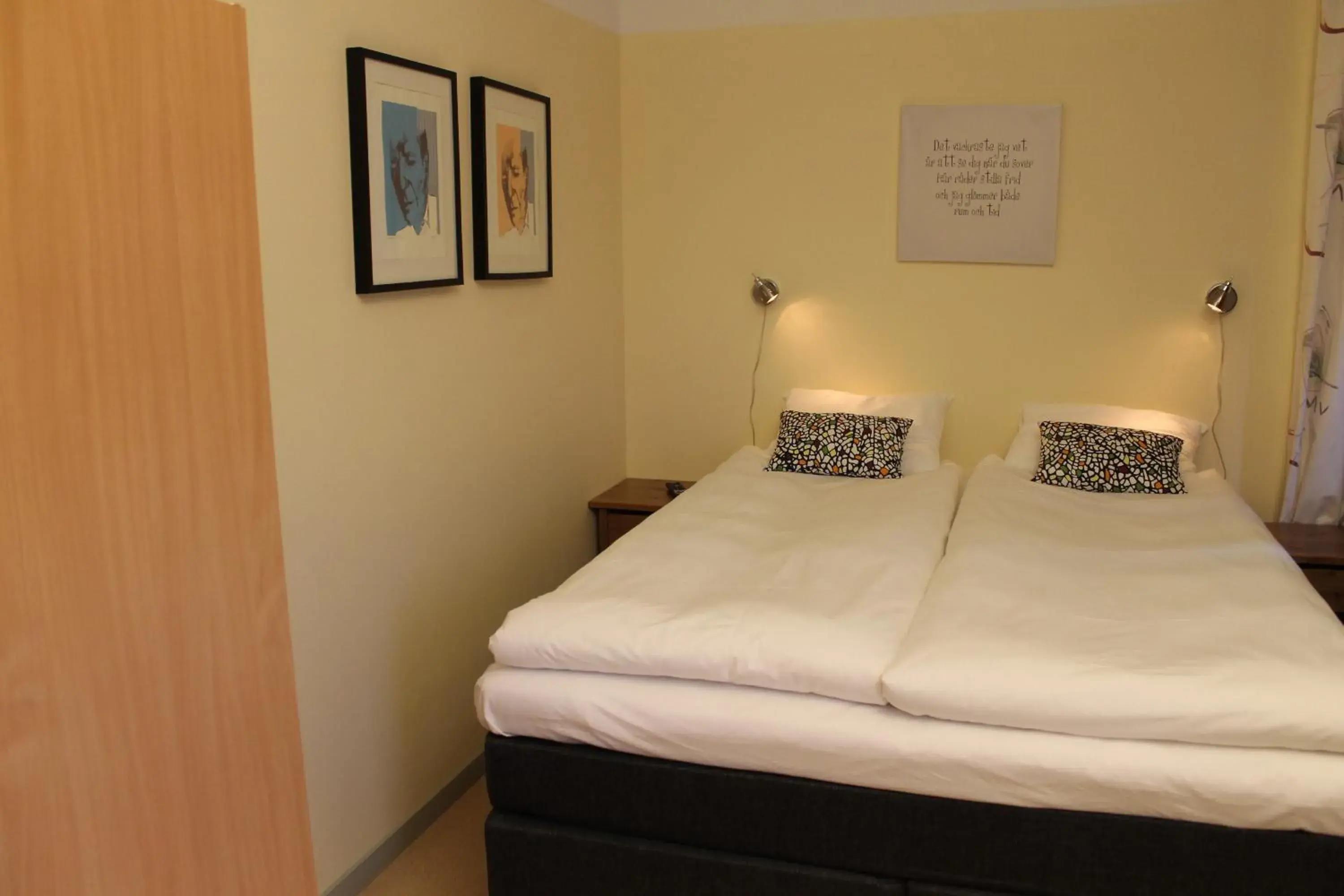 Double Room with Shared Bathroom - single occupancy in Stationshusets Hotell och Café Double Room with Shared Bathroom - single occupancy in Stationshusets Hotell och Café