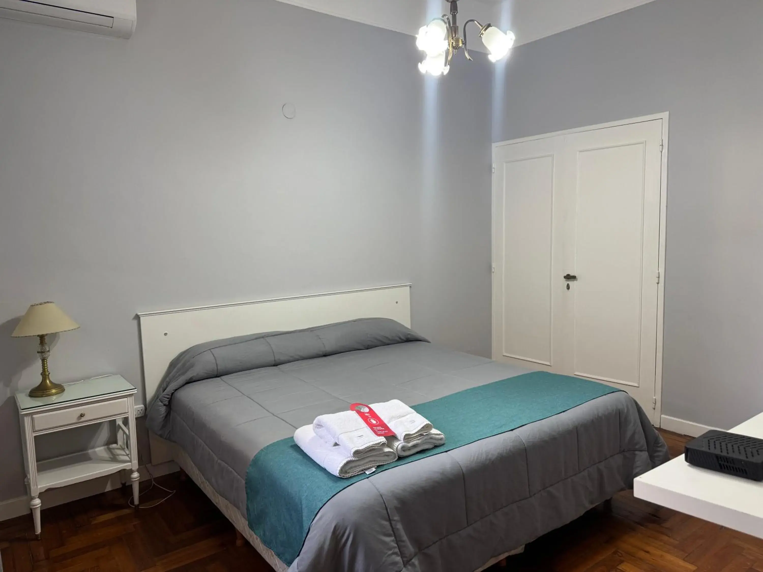 Superior Triple Room in Hotel Lyon by MH Superior Triple Room in Hotel Lyon by MH