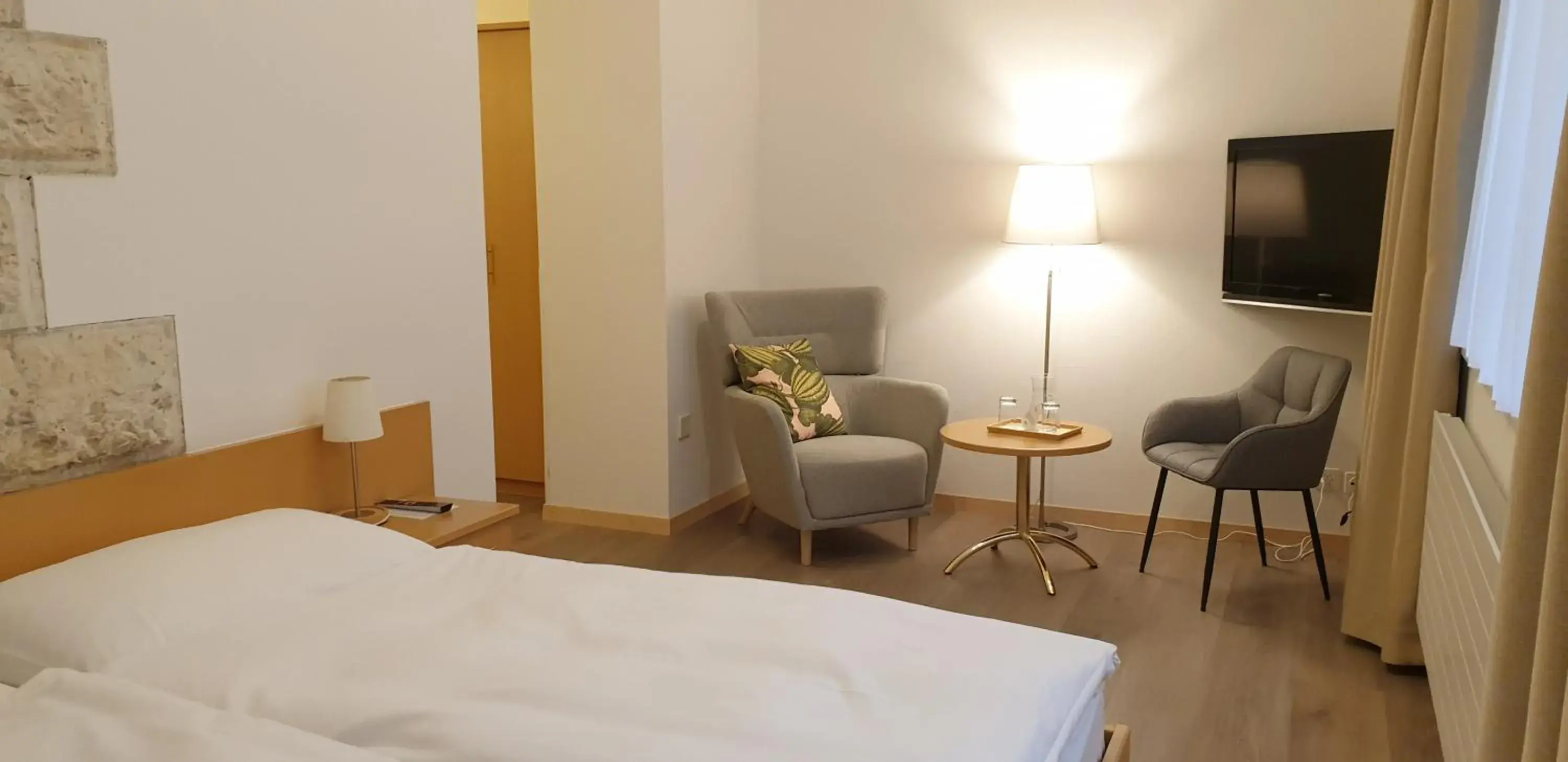 Deluxe Double Room - single occupancy in Hotel Promenade Deluxe Double Room - single occupancy in Hotel Promenade