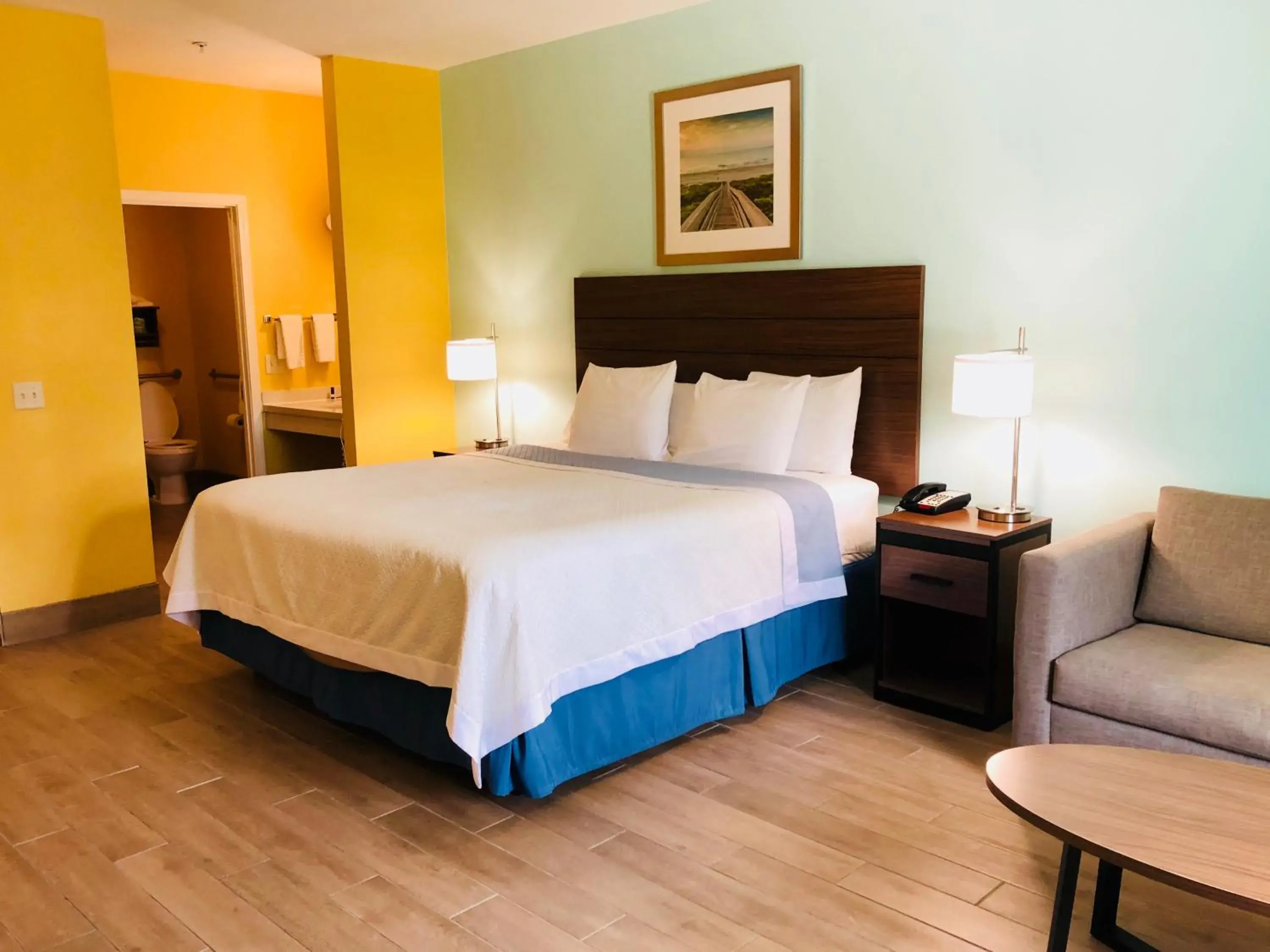 King Room with Roll-In Shower - Mobility/Hearing Accessible - Non-Smoking in Days Inn by Wyndham Port Aransas TX King Room with Roll-In Shower - Mobility/Hearing Accessible - Non-Smoking in Days Inn by Wyndham Port Aransas TX