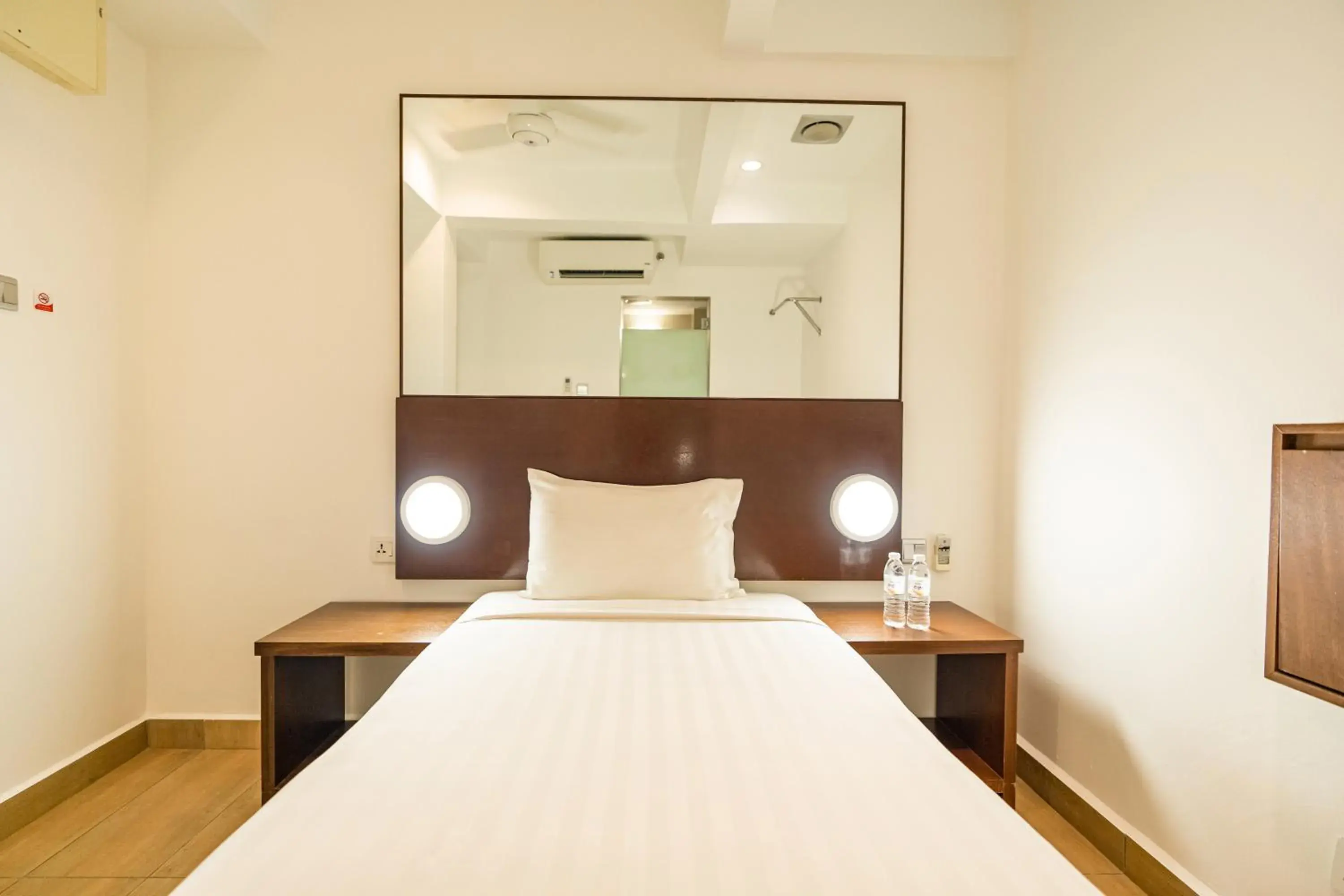 Single Room - Windowless in Tune Hotel Georgetown Penang Single Room - Windowless in Tune Hotel Georgetown Penang