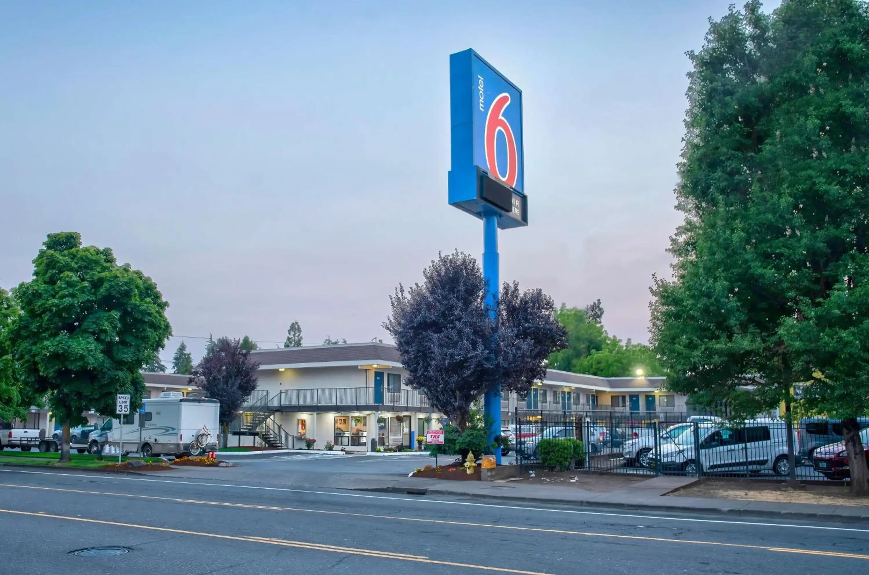 Motel 6-Salem, OR Motel 6-Salem, OR