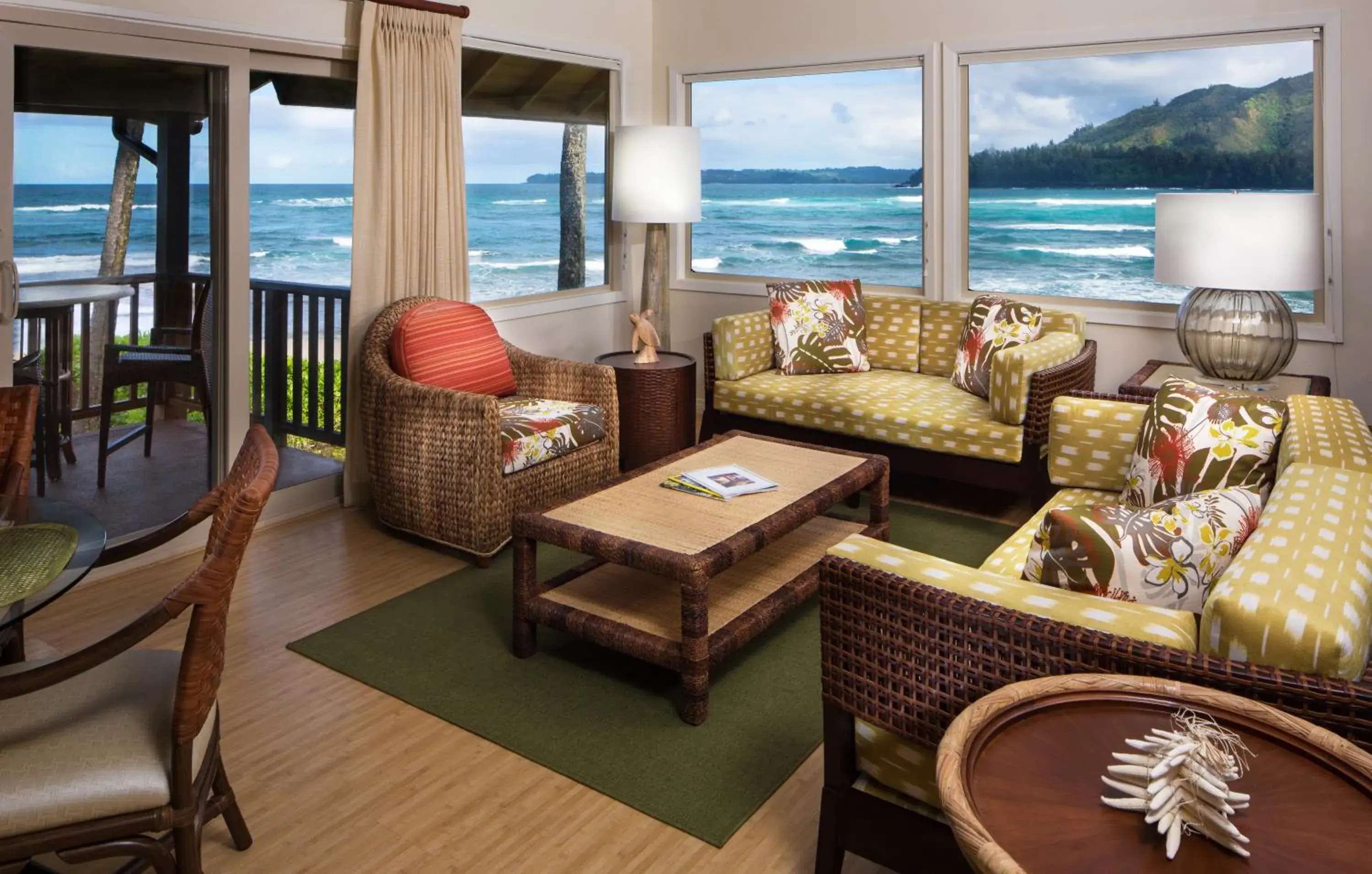 Premium Ocean Front Two-Bedroom Suite in Hanalei Colony Resort Premium Ocean Front Two-Bedroom Suite in Hanalei Colony Resort