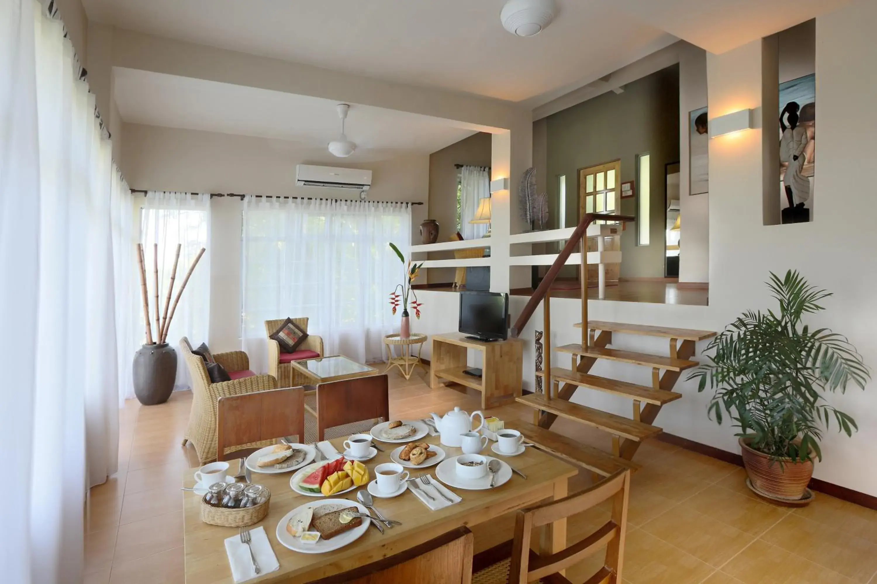 Triple Story 2-Bedroom Cottage in Ambong Rainforest Retreat Triple Story 2-Bedroom Cottage in Ambong Rainforest Retreat