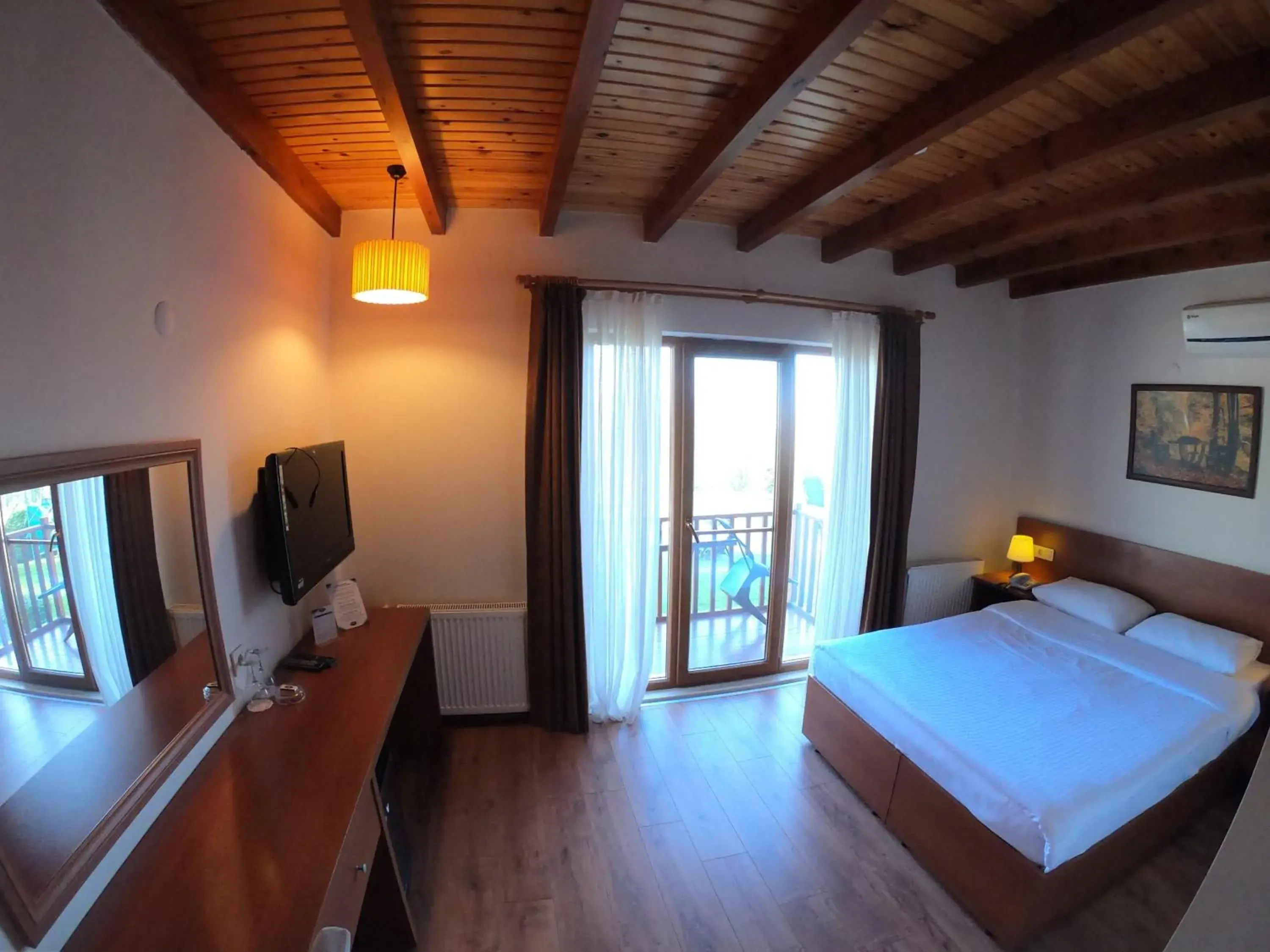 Family Room with Garden View in Cevizdibi Hotel Family Room with Garden View in Cevizdibi Hotel