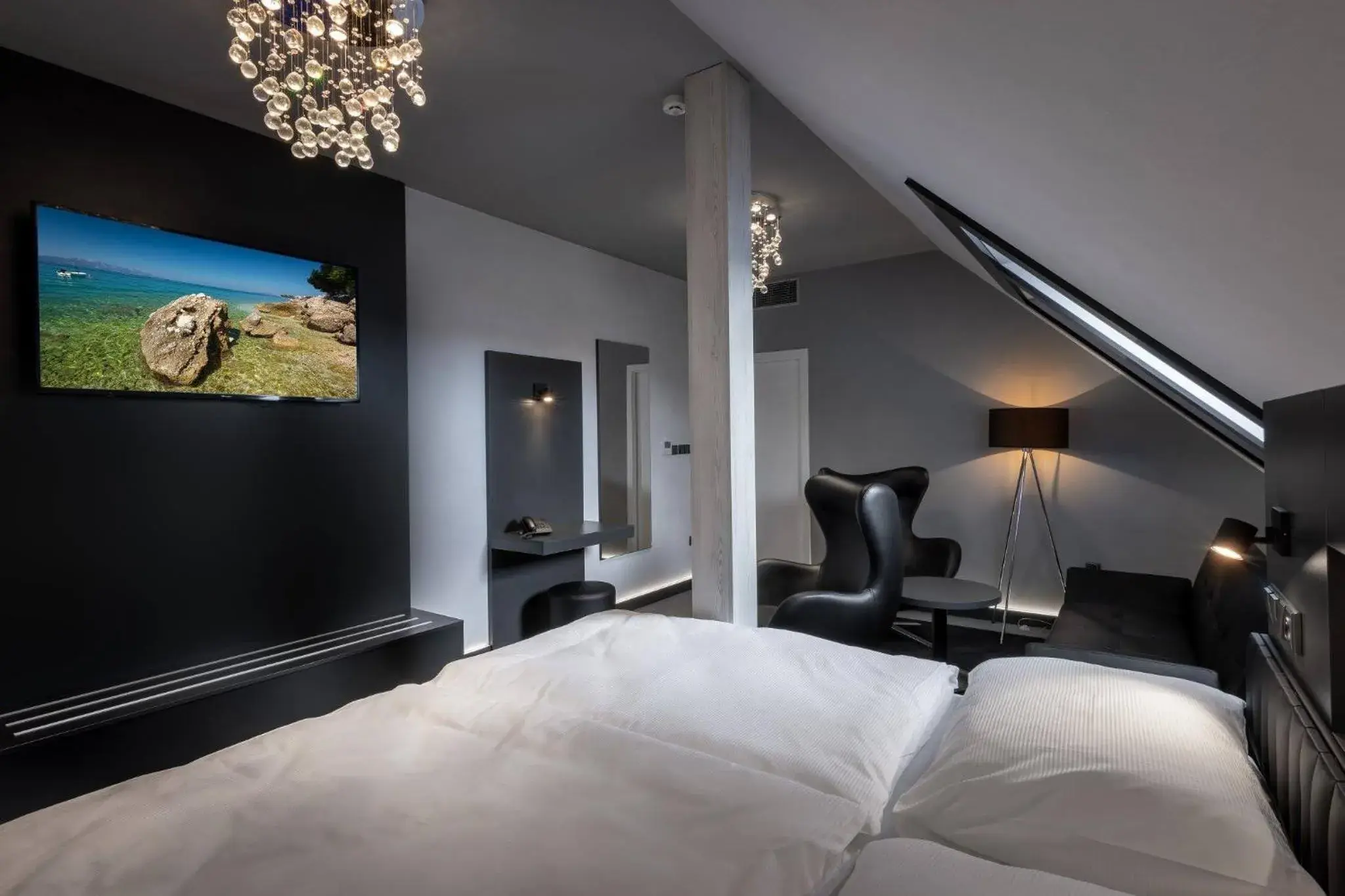 Deluxe Double Room with Shower - single occupancy in Hotel Grand Deluxe Double Room with Shower - single occupancy in Hotel Grand