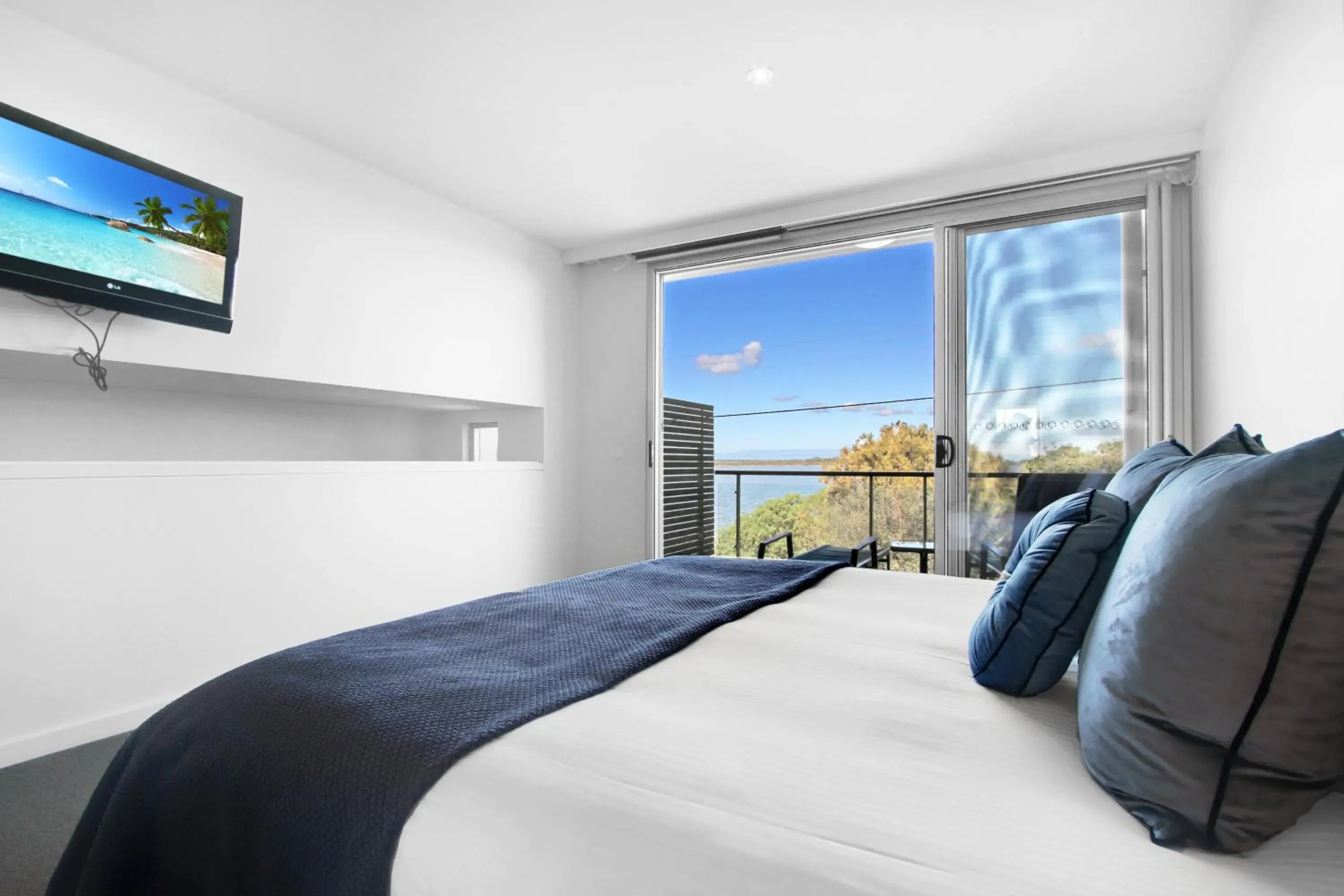 Two-Bedroom Lake King in 5 Knots Metung Two-Bedroom Lake King in 5 Knots Metung