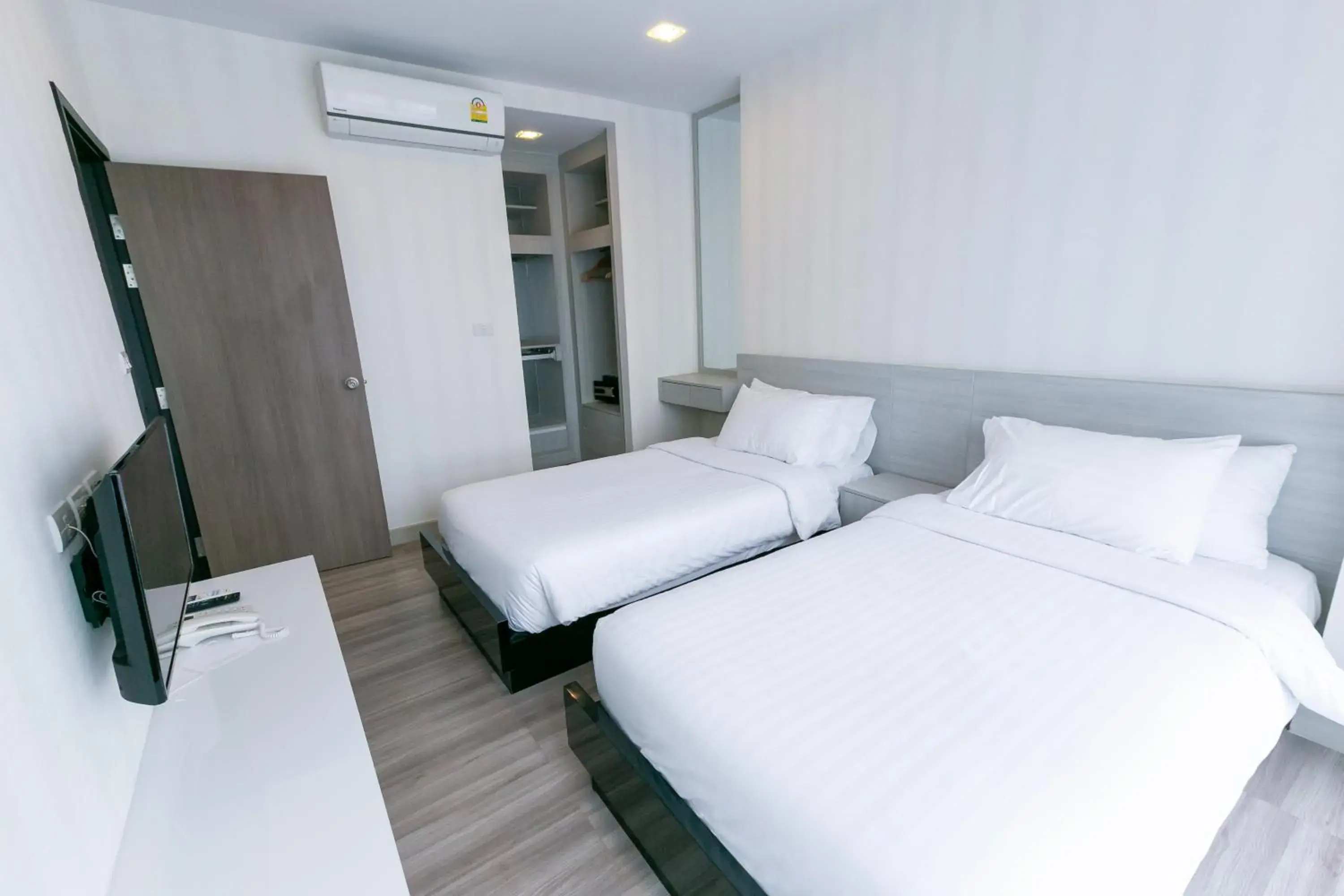 Superior Twin Suite in Locals Prio ChiangMai Central Airport Plaza Superior Twin Suite in Locals Prio ChiangMai Central Airport Plaza
