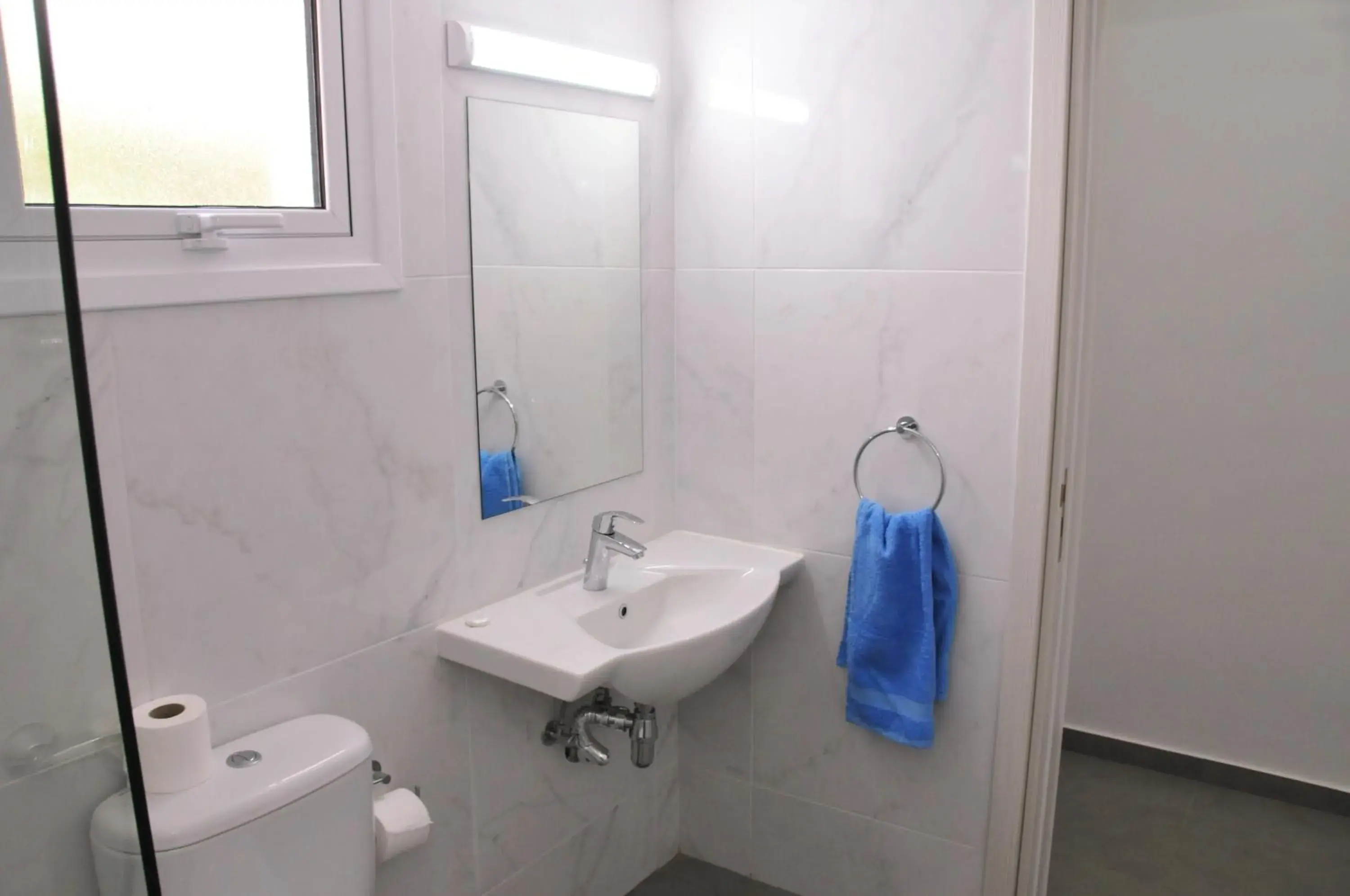 Deluxe One-Bedroom Apartment with Pool View in Kaos Hotel Apartments Deluxe One-Bedroom Apartment with Pool View in Kaos Hotel Apartments