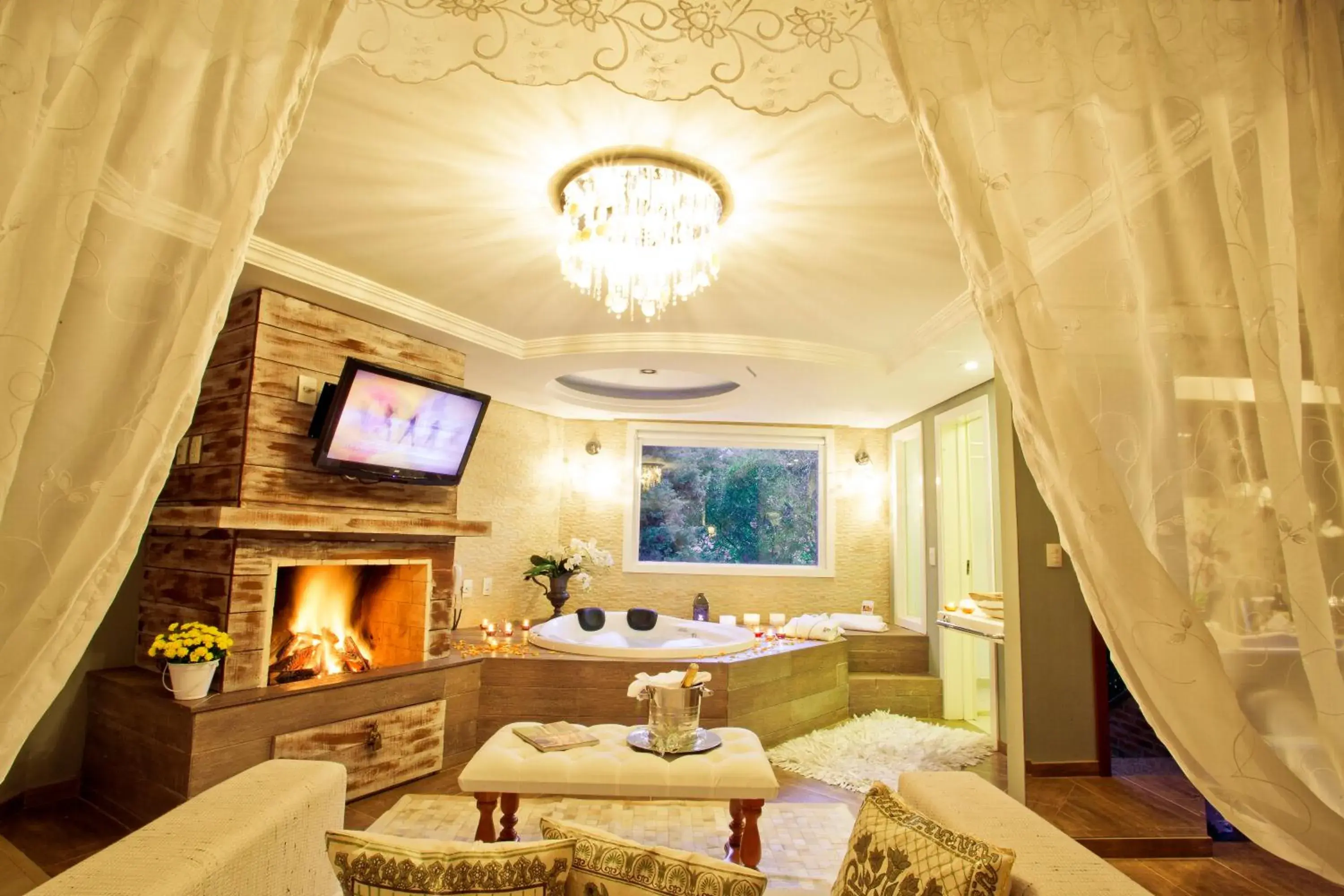 Presidential Suite in Pousada Don Ramon & Spa Holgar D'Alma - Charm Collection Presidential Suite in Pousada Don Ramon & Spa Holgar D'Alma - Charm Collection