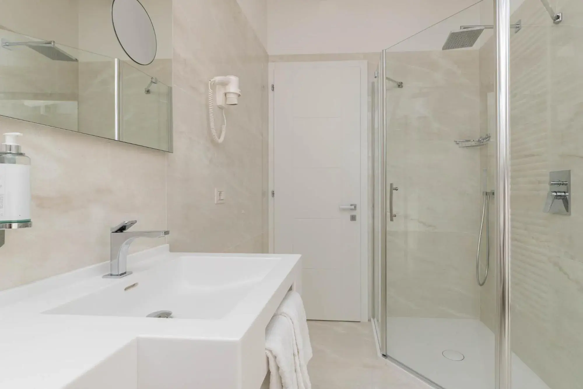 Junior Suite with Mountain View in Hotel Vega Junior Suite with Mountain View in Hotel Vega