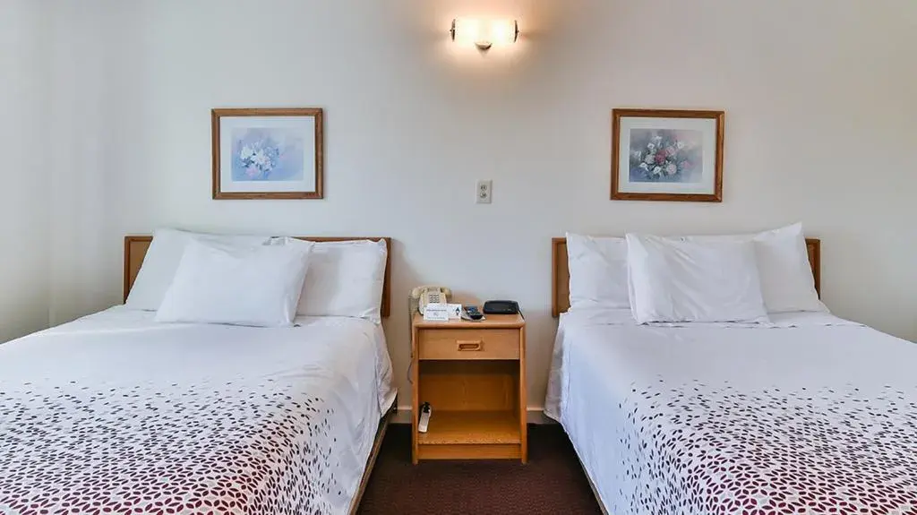 Standard Double Room in The Saco Motel Standard Double Room in The Saco Motel