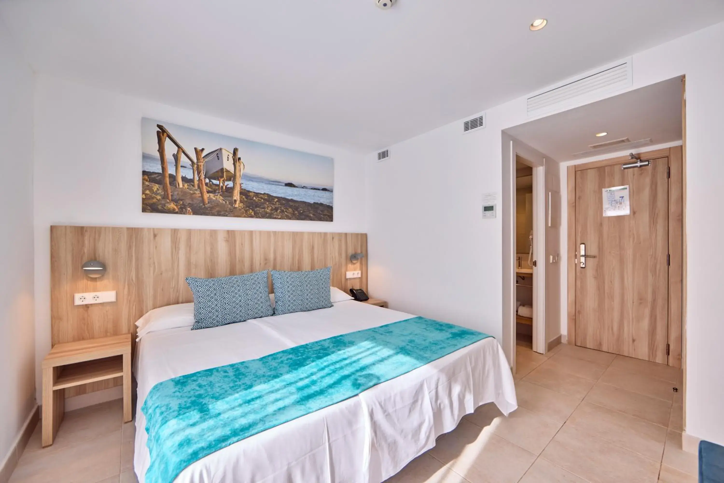 Small Double Room in INNER Hotel Rupit "Adults Only" Small Double Room in INNER Hotel Rupit "Adults Only"