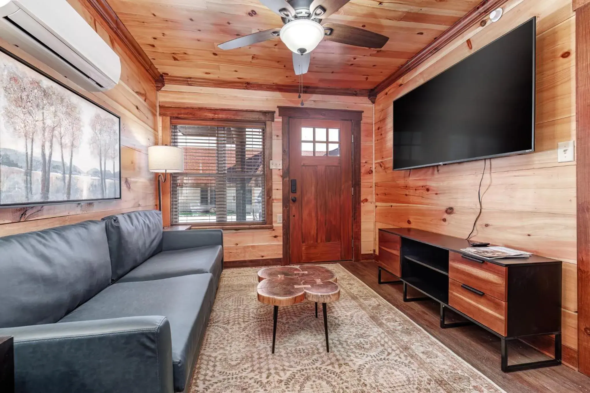 Queen Suite in Best Court Queen Suite in Best Court