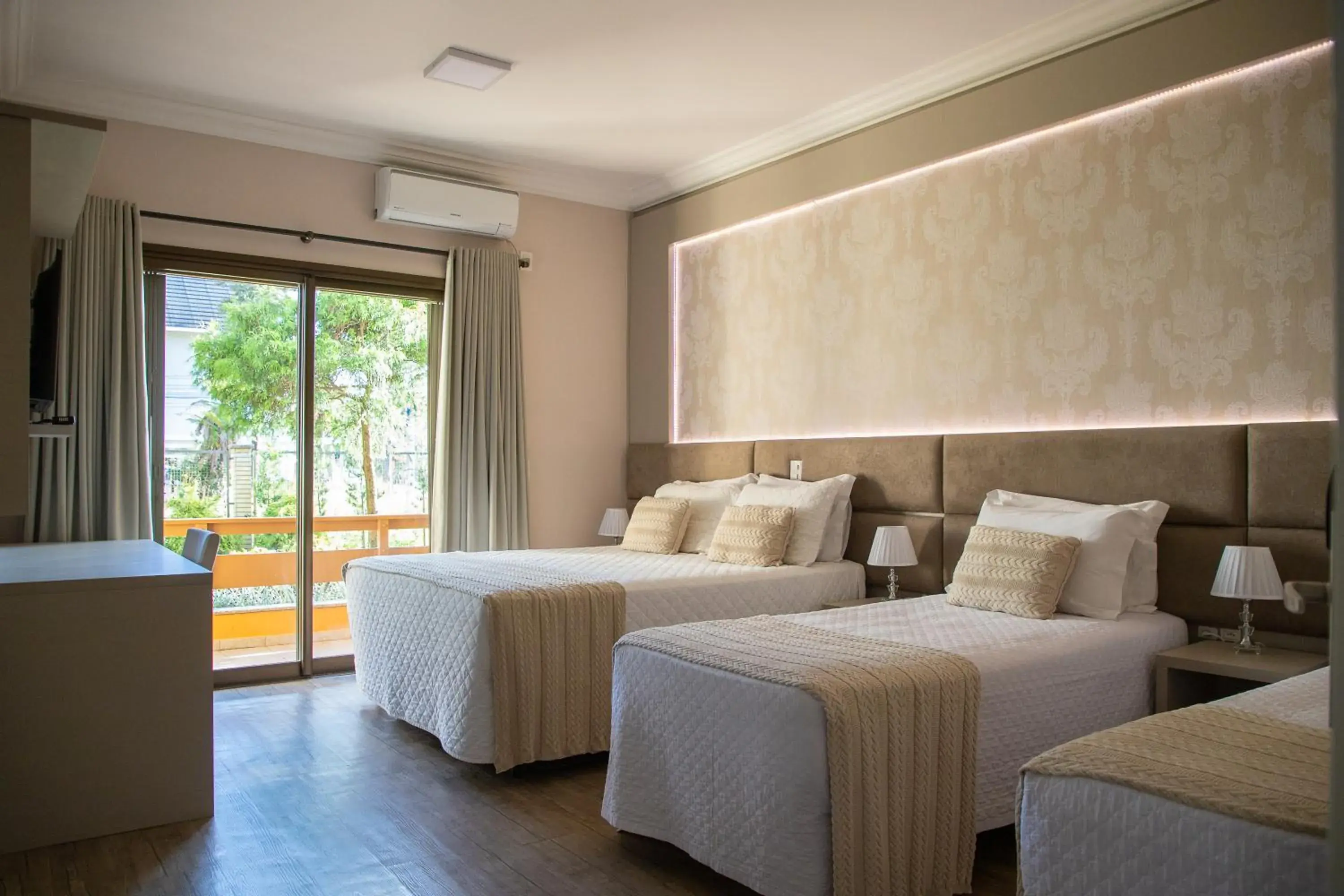 Suite with Spa Bath in Hotel Kaster Suite with Spa Bath in Hotel Kaster