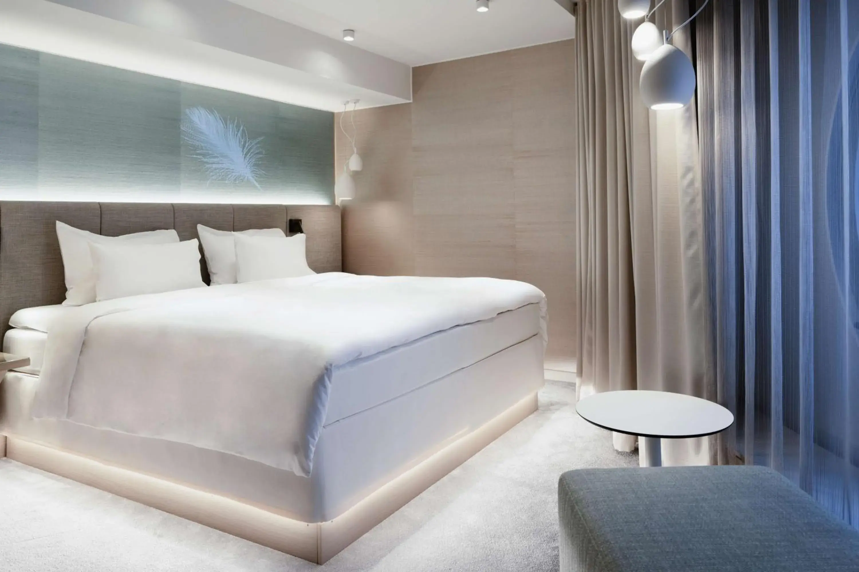 Junior Suite in Radisson Blu Royal Hotel, Helsinki Junior Suite in Radisson Blu Royal Hotel, Helsinki