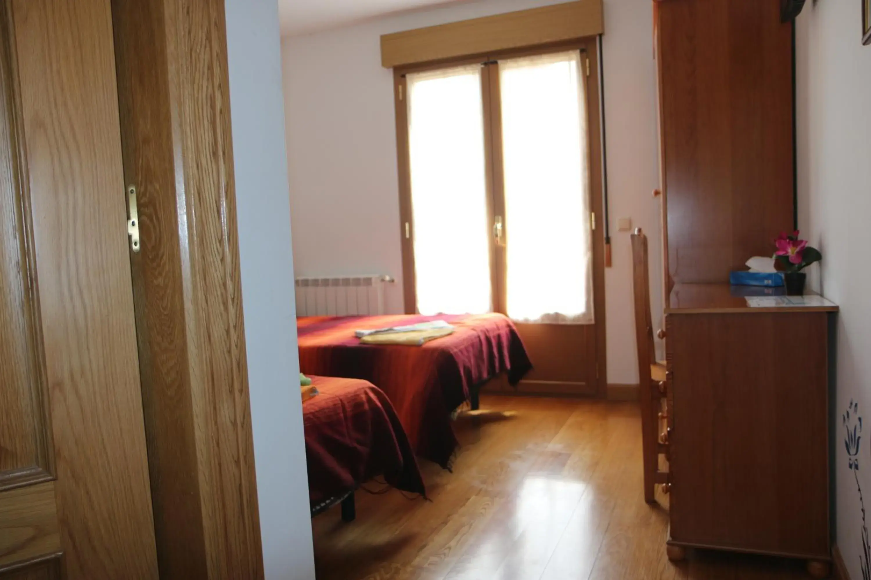 Double or Twin Room with Terrace in Hostal La Plaza Double or Twin Room with Terrace in Hostal La Plaza