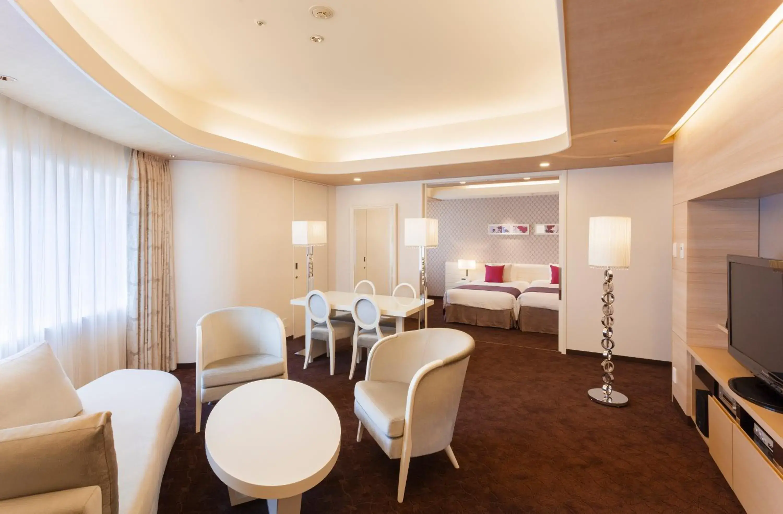 Luxury Triple Room in Hotel Elsereine Osaka Luxury Triple Room in Hotel Elsereine Osaka