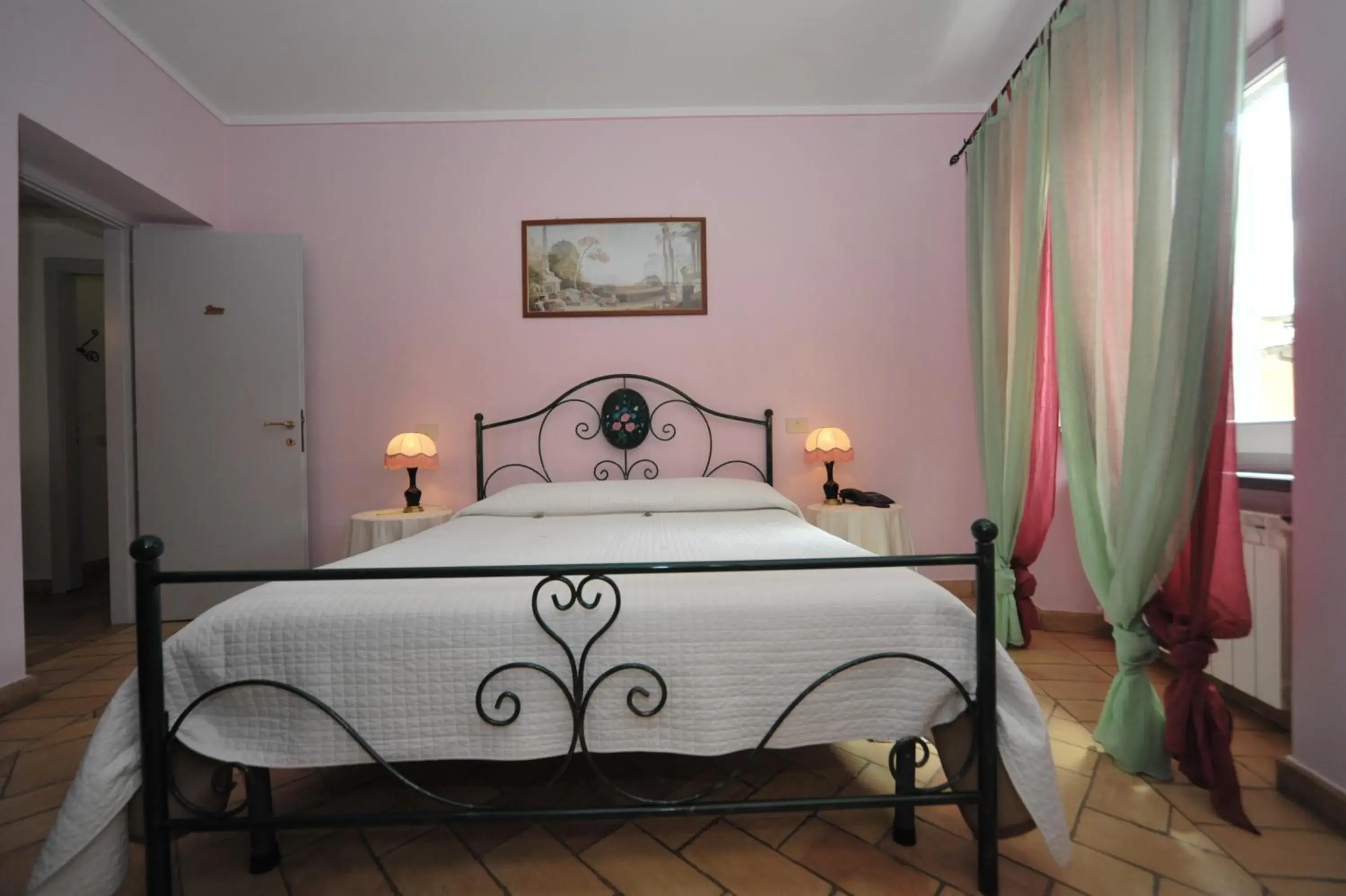 Double Room with Private Bathroom - single occupancy in Romantica Pucci Double Room with Private Bathroom - single occupancy in Romantica Pucci