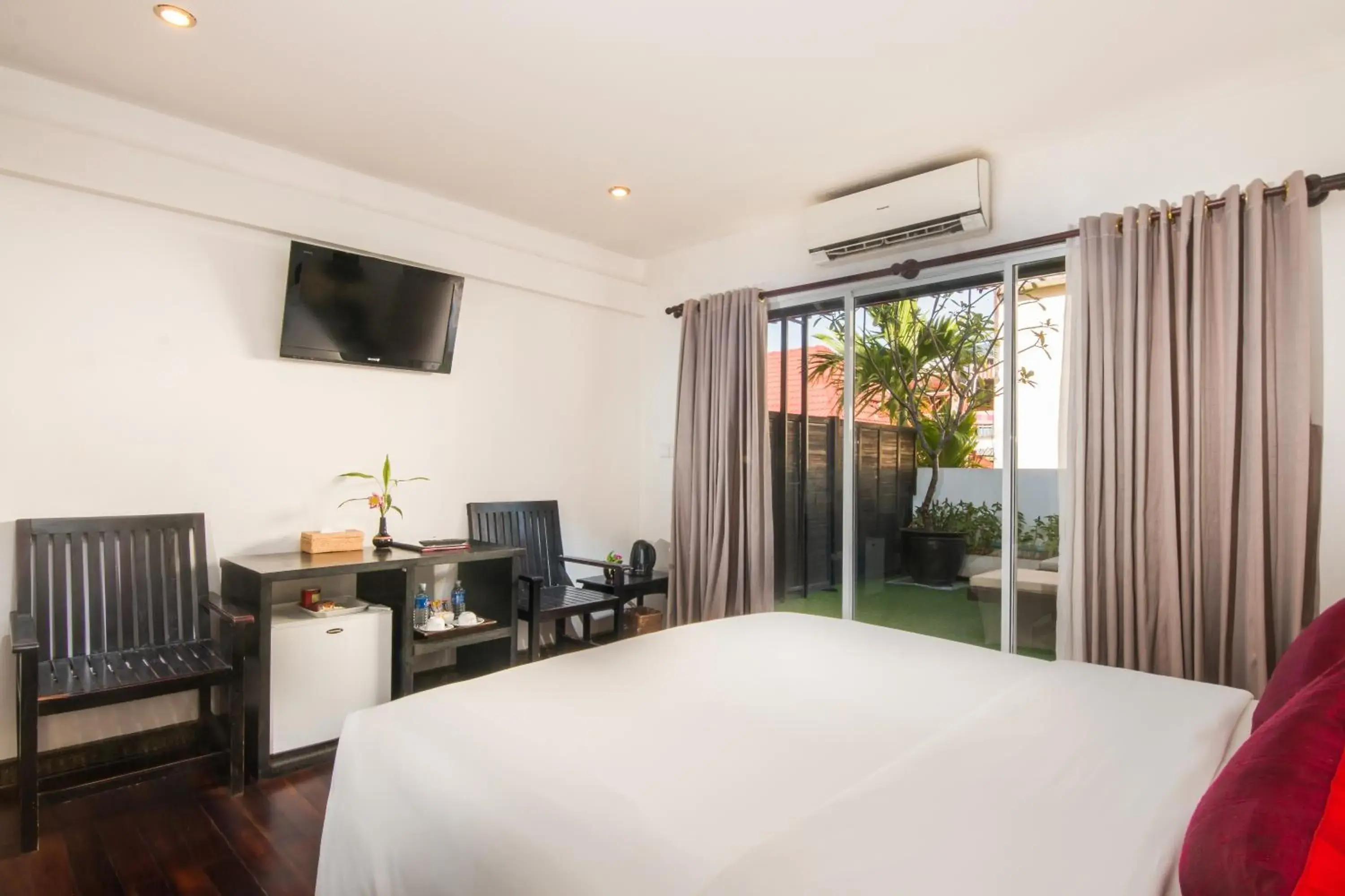 Suite with Terrace in Apsara Centrepole Hotel Suite with Terrace in Apsara Centrepole Hotel