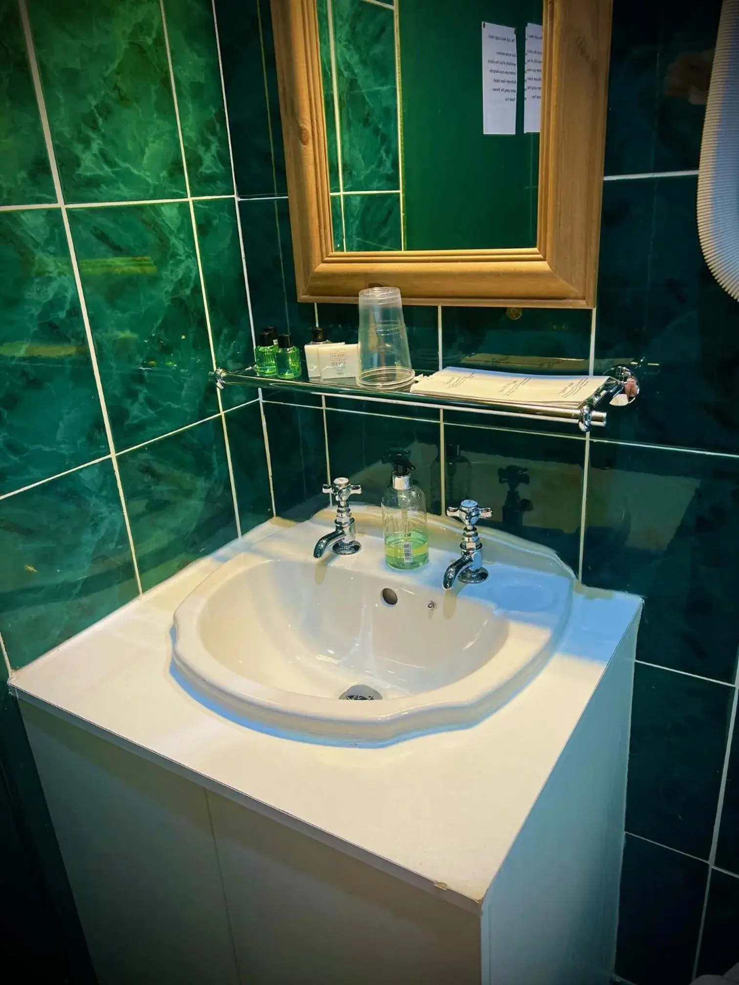 Twin Room in Loch Ness Lodge Hotel Twin Room in Loch Ness Lodge Hotel