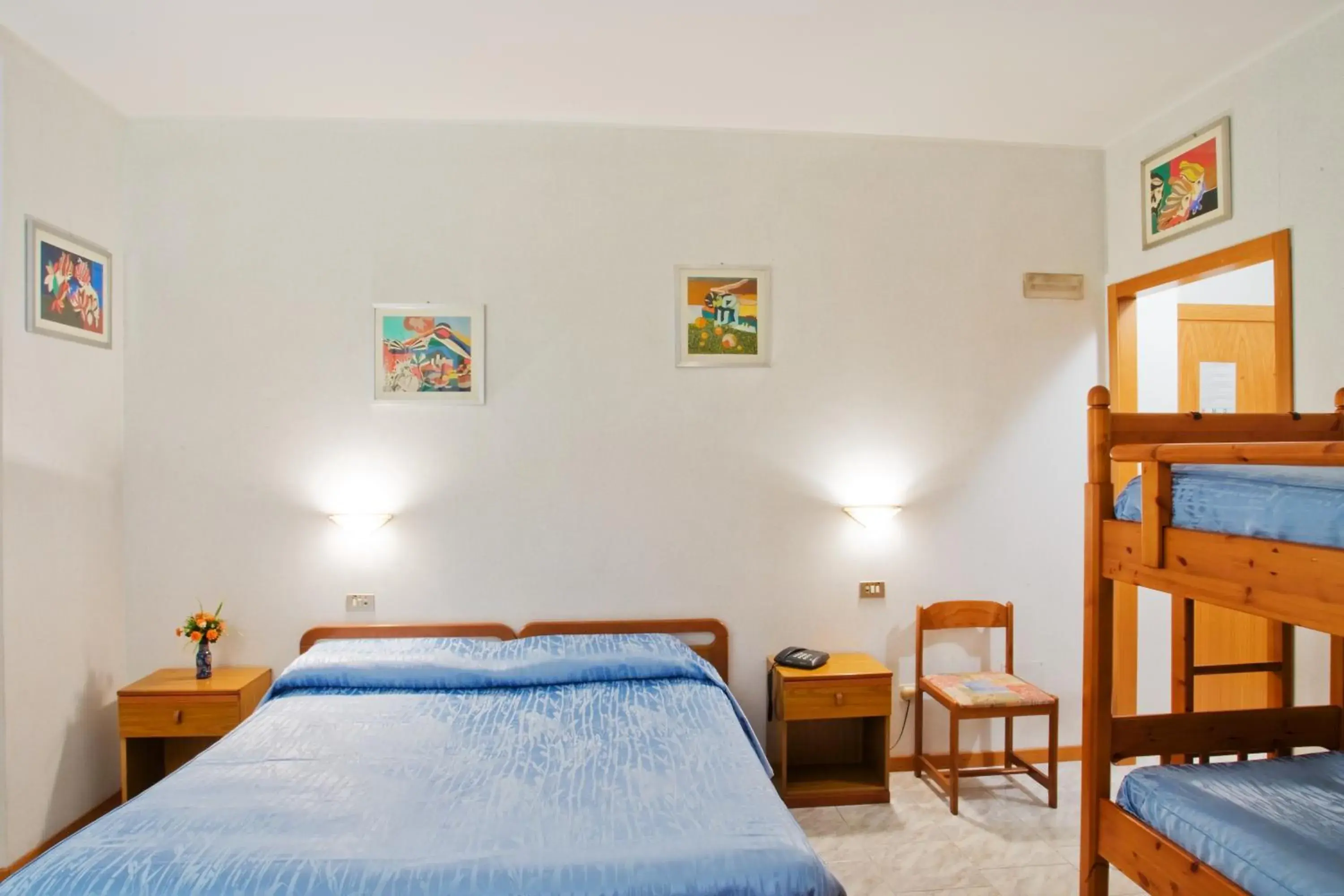 Quadruple Room in Albergo Ristorante Grigna Quadruple Room in Albergo Ristorante Grigna