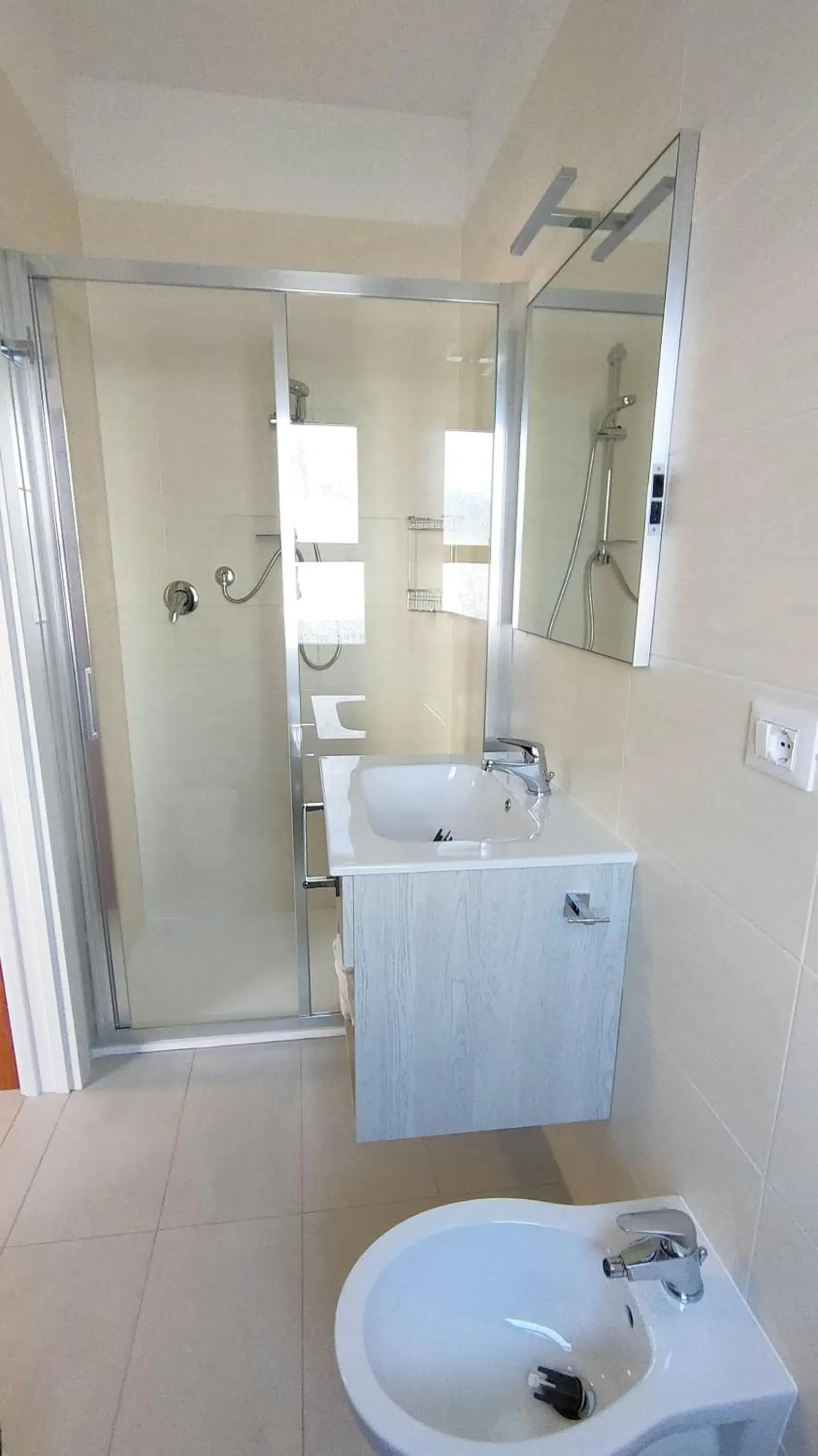 Triple Room with Balcony in Hotel Esperia Triple Room with Balcony in Hotel Esperia