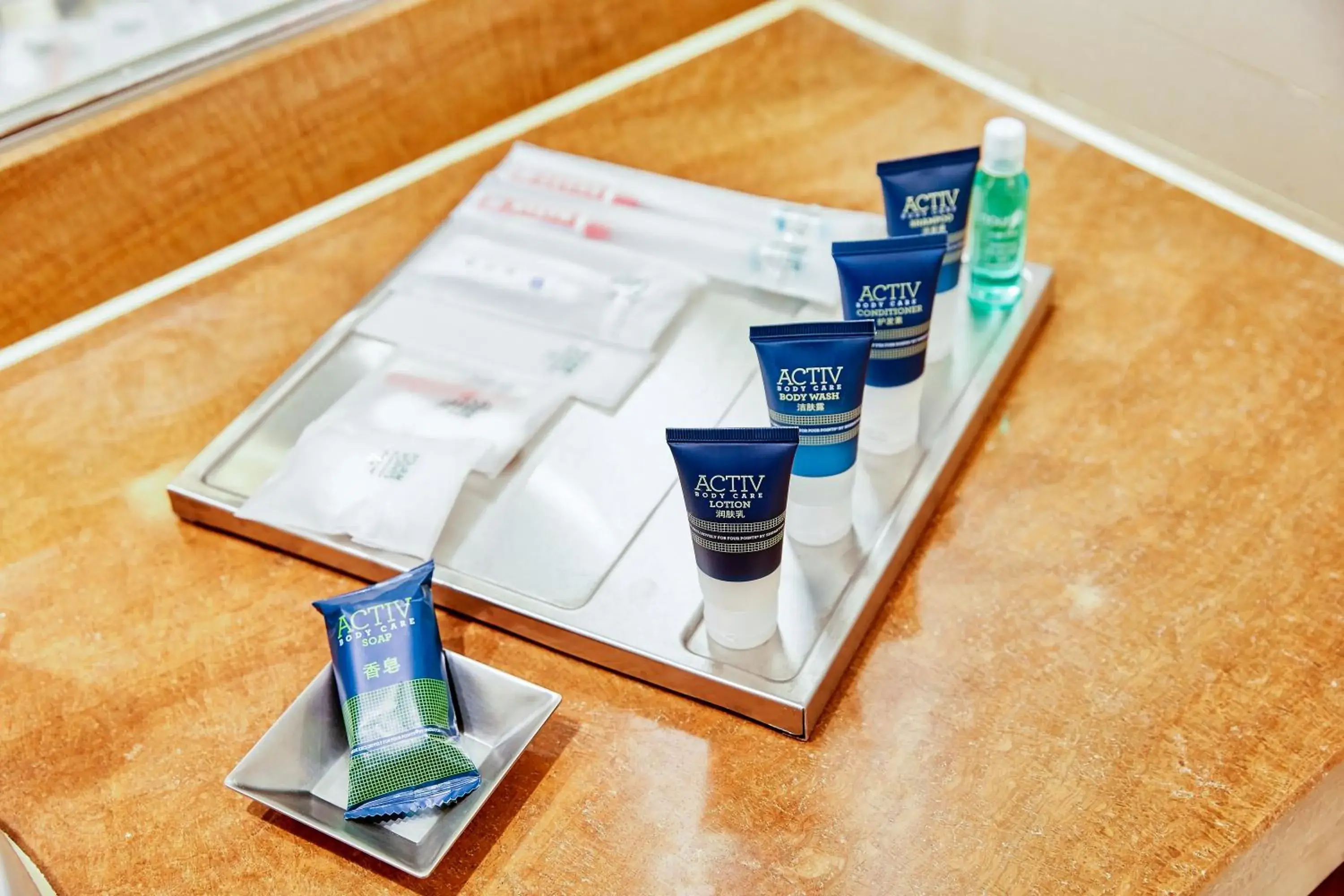 Traditional King Rooms, Guest room, 1 King, City view in Four Points by Sheraton Hangzhou, Binjiang Traditional King Rooms, Guest room, 1 King, City view in Four Points by Sheraton Hangzhou, Binjiang