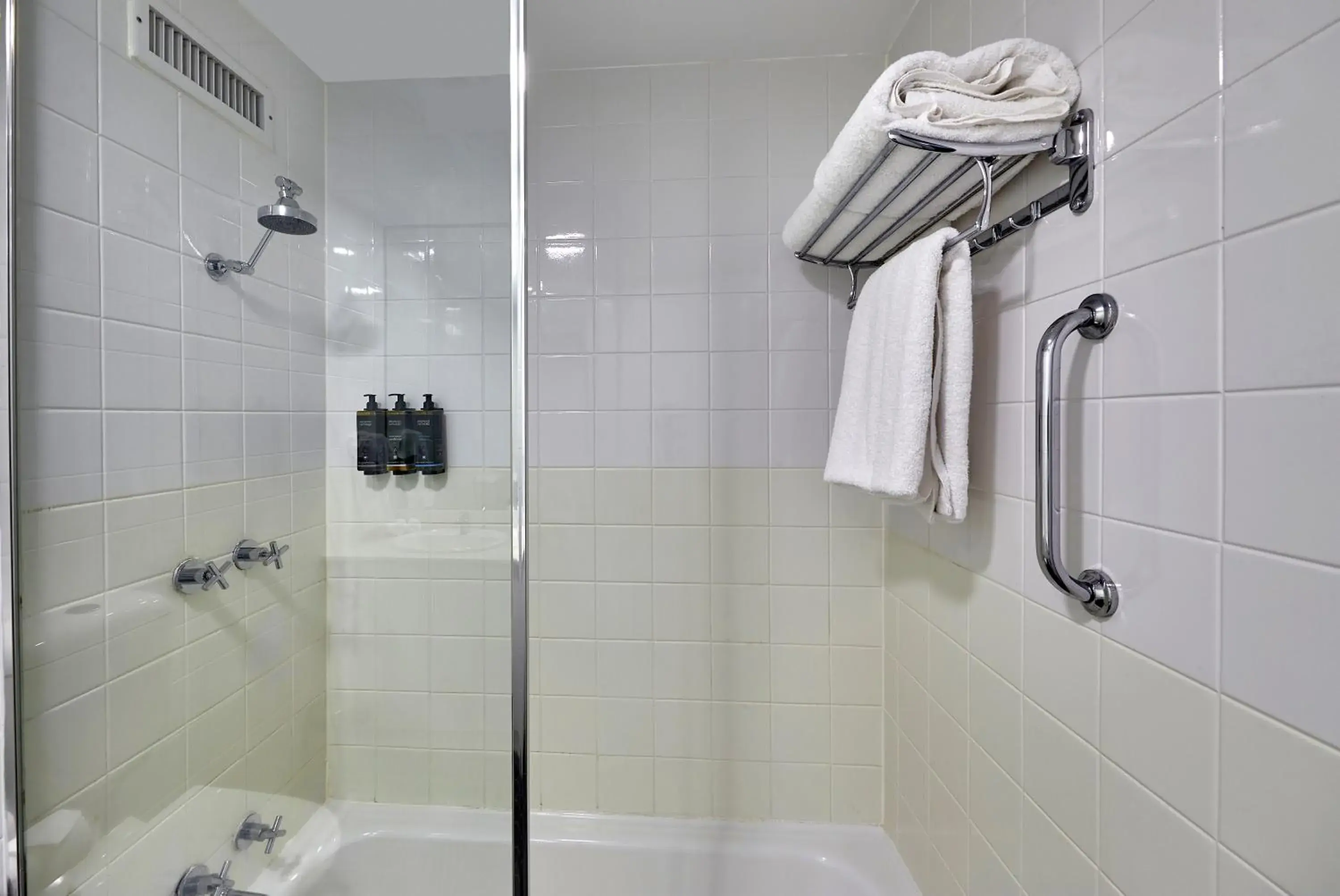 Standard King Room in Mercure Perth On Hay Standard King Room in Mercure Perth On Hay