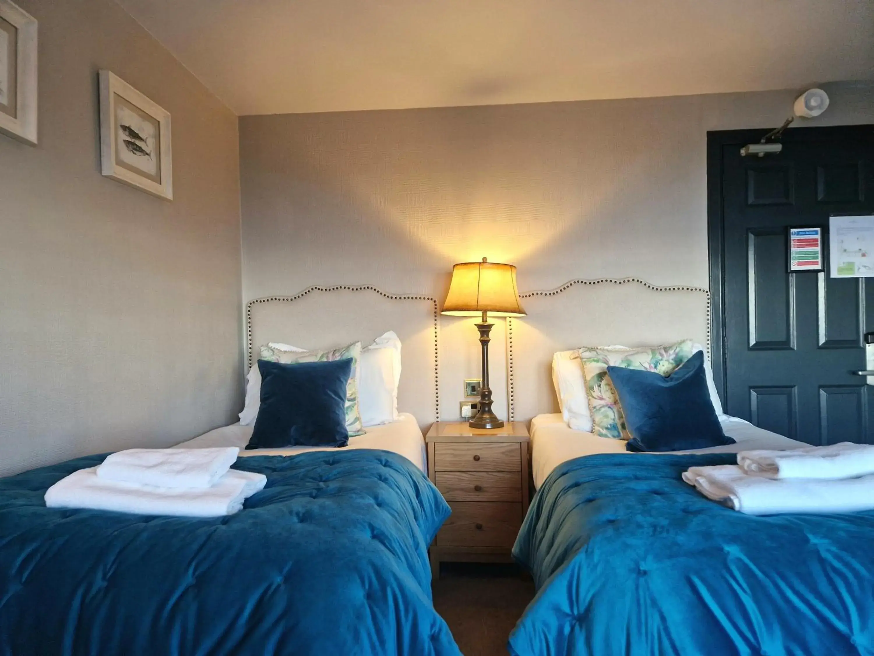 Classic Twin Room in West Highland Hotel Classic Twin Room in West Highland Hotel