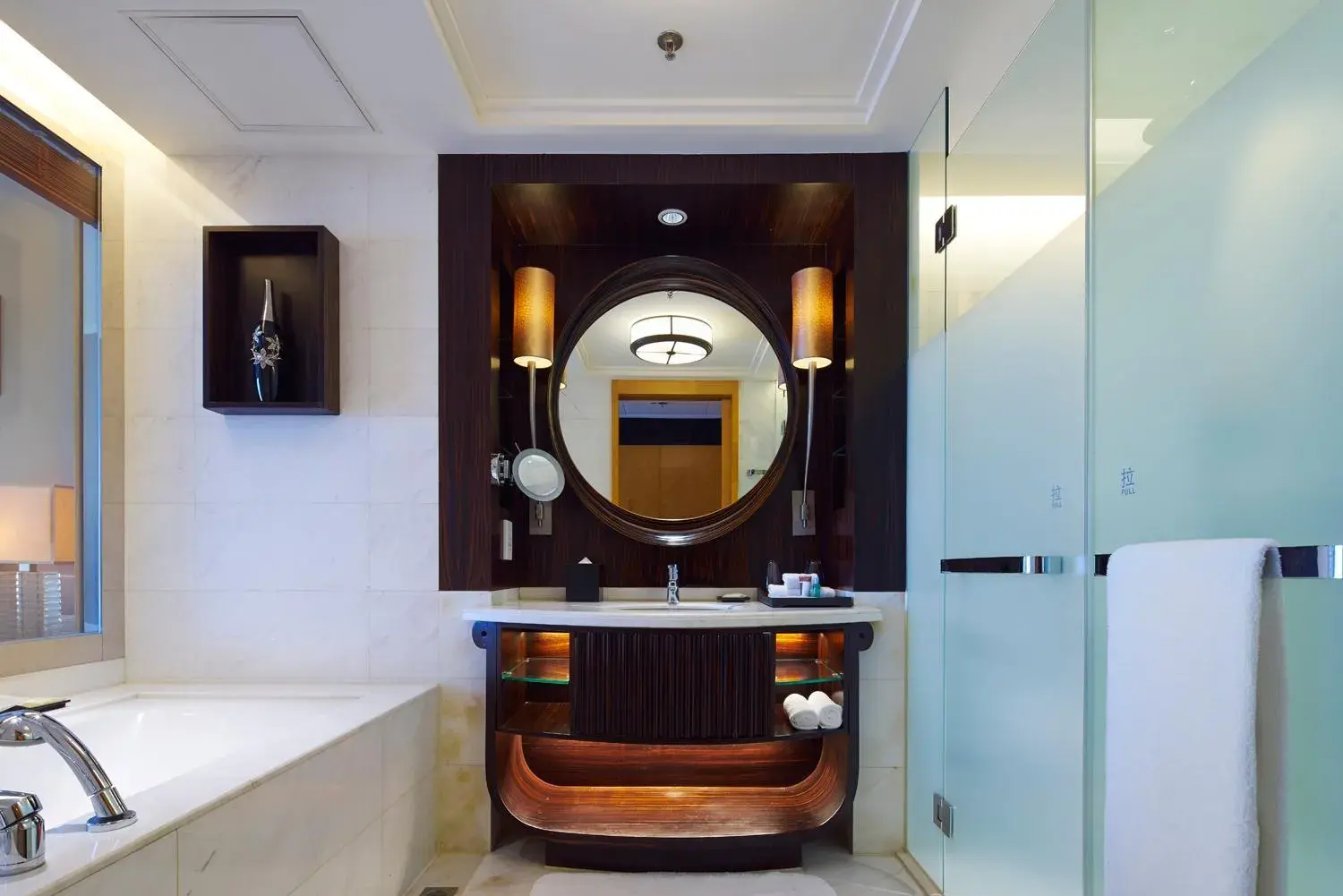 Deluxe Twin Room, Guest room, 2 Twin/Single Bed(s) in Sheraton Hohhot Hotel Deluxe Twin Room, Guest room, 2 Twin/Single Bed(s) in Sheraton Hohhot Hotel