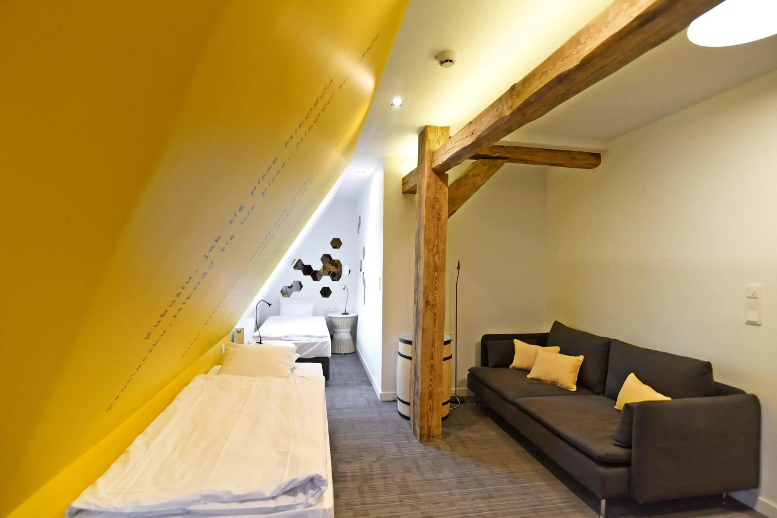 Triple Room in Pałac Pakosław Triple Room in Pałac Pakosław