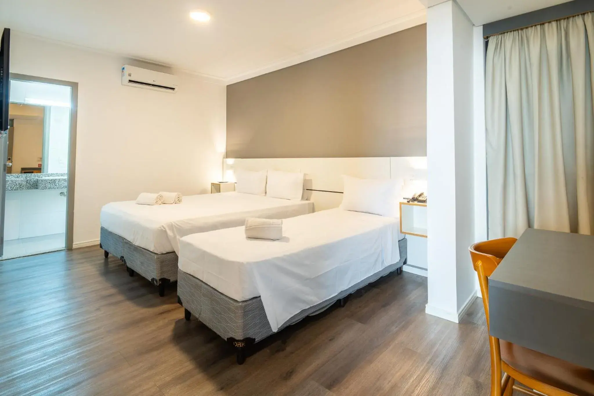 Standard Family Room in Uniclass Hotel Lapa Standard Family Room in Uniclass Hotel Lapa